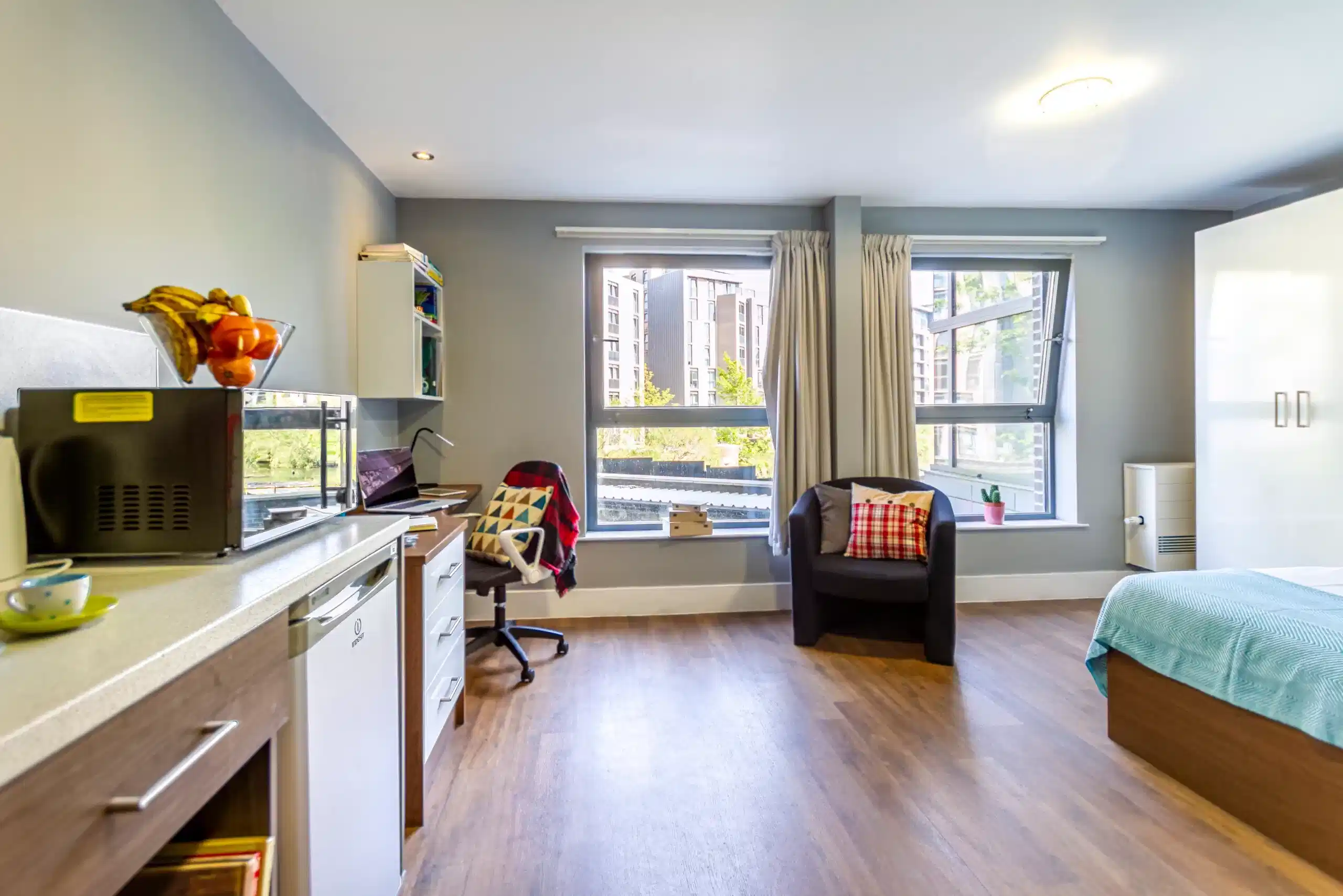Studio with Wet Room - Bedroom