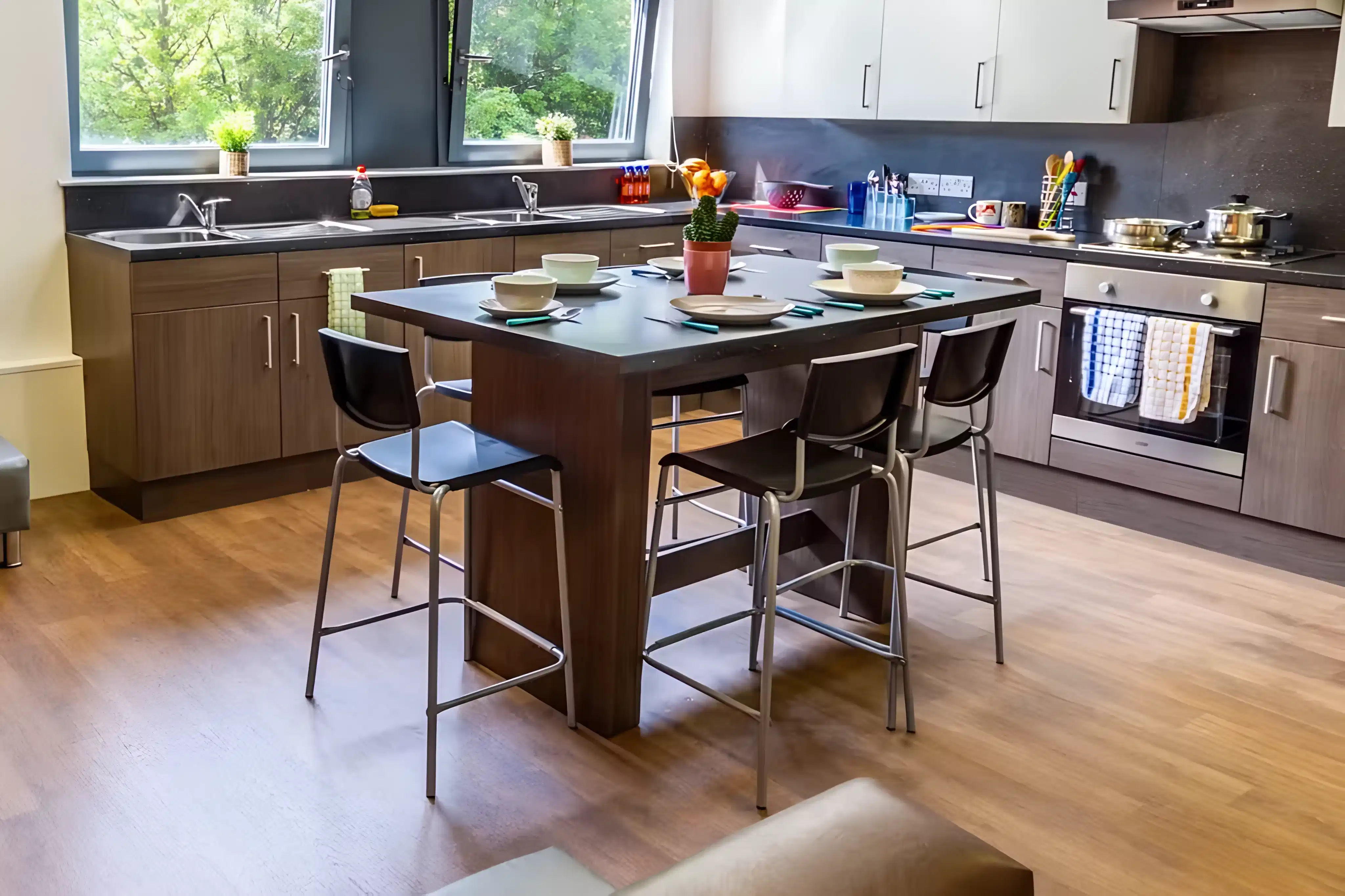 Classic Ensuite - Kitchen