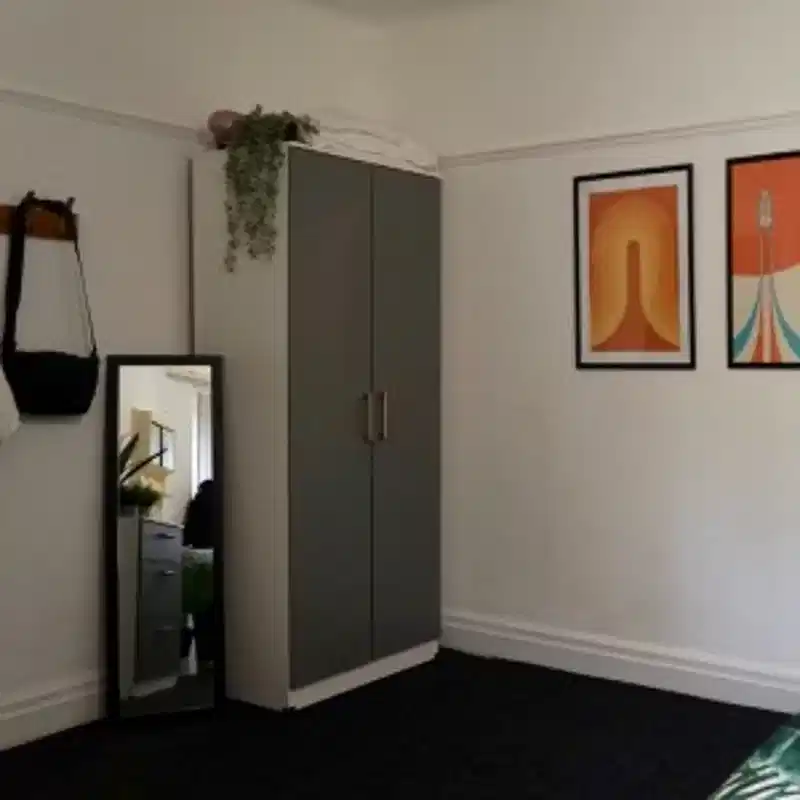 Studio | 12A - Bedroom