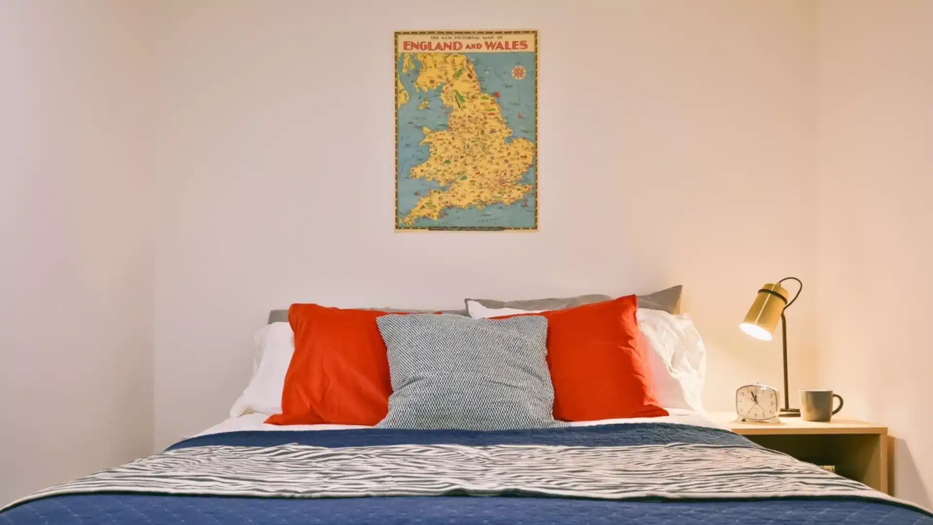Classic 1-Bed - Apartment - Bedroom