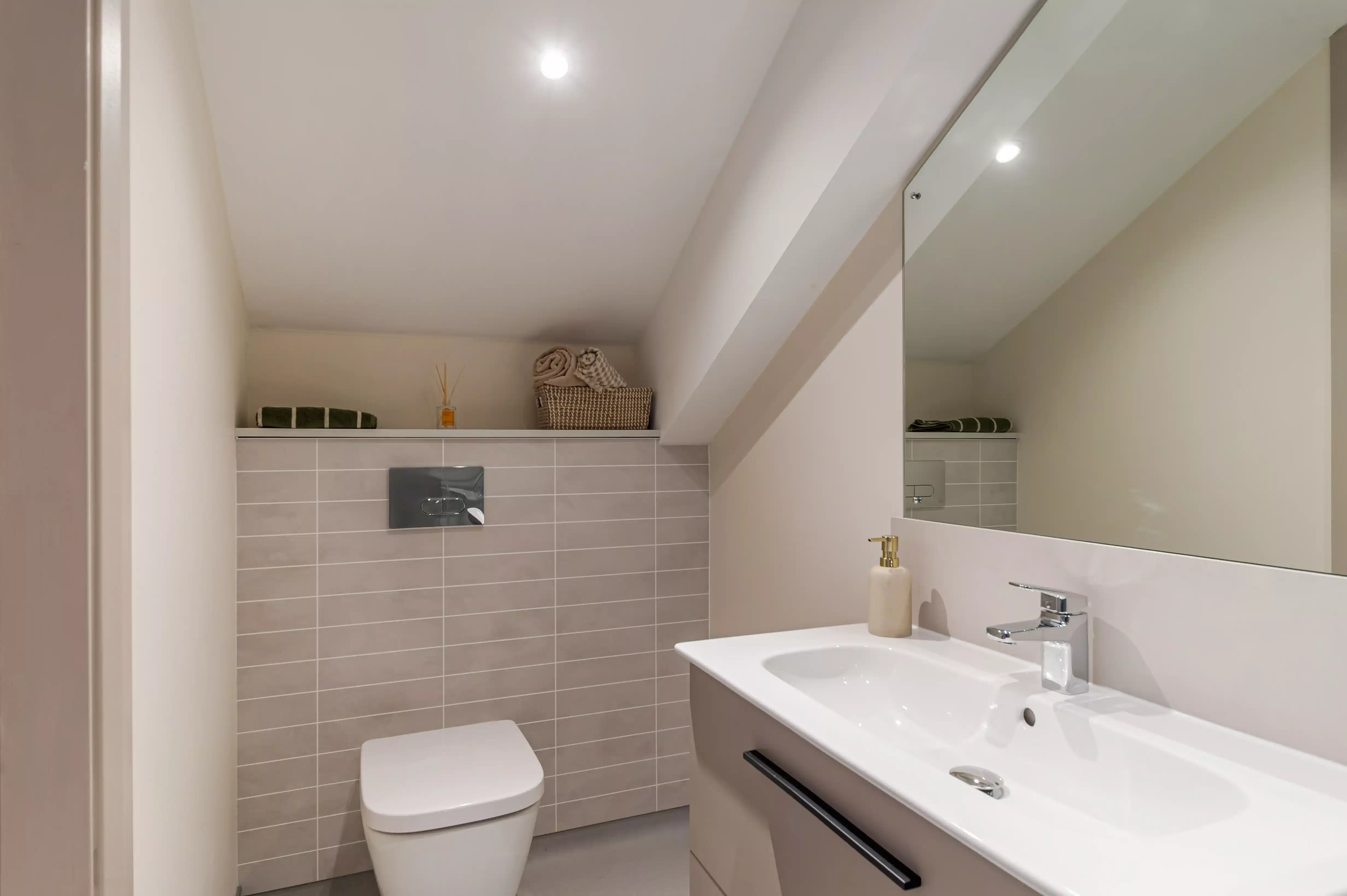Premium Studio - Bathroom