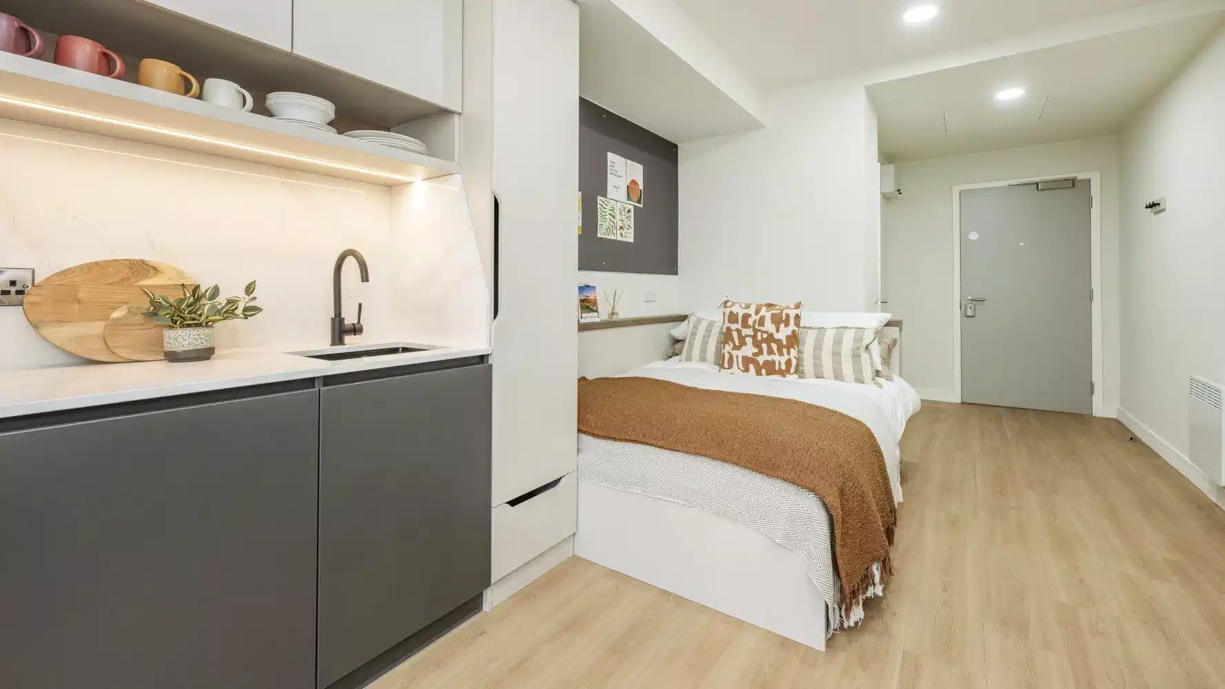 Standard Studio - Bedroom
