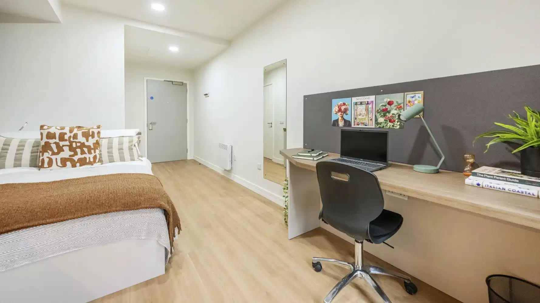 Standard Studio - Bedroom