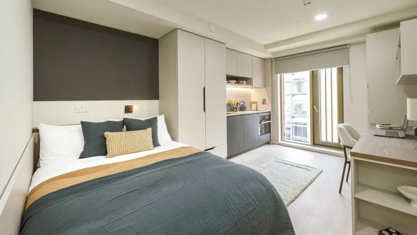 Classic Studio Plus - Bedroom