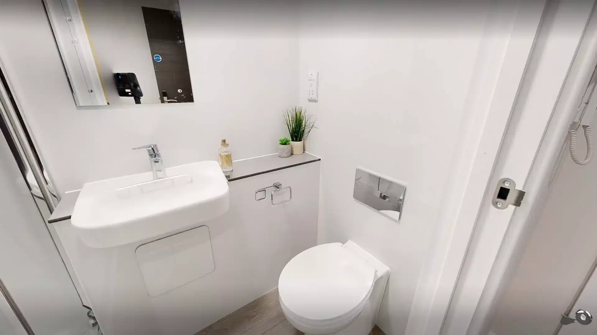 One-Bed Studio - Bathroom