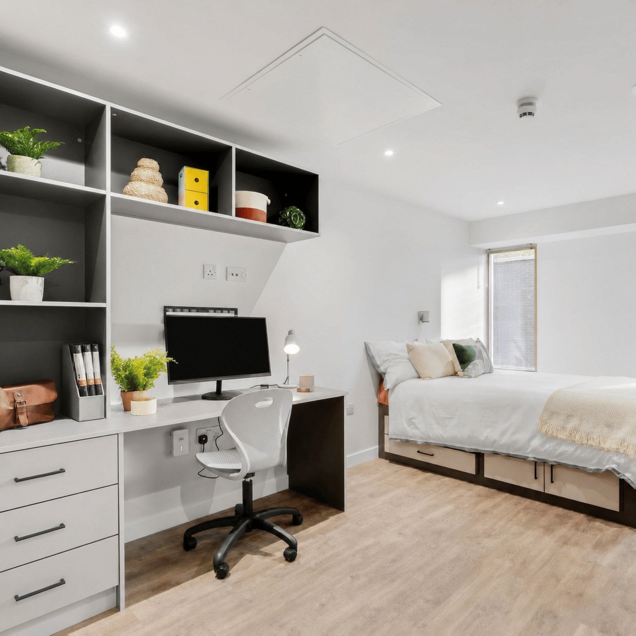 One-Bed Studio - Bedroom