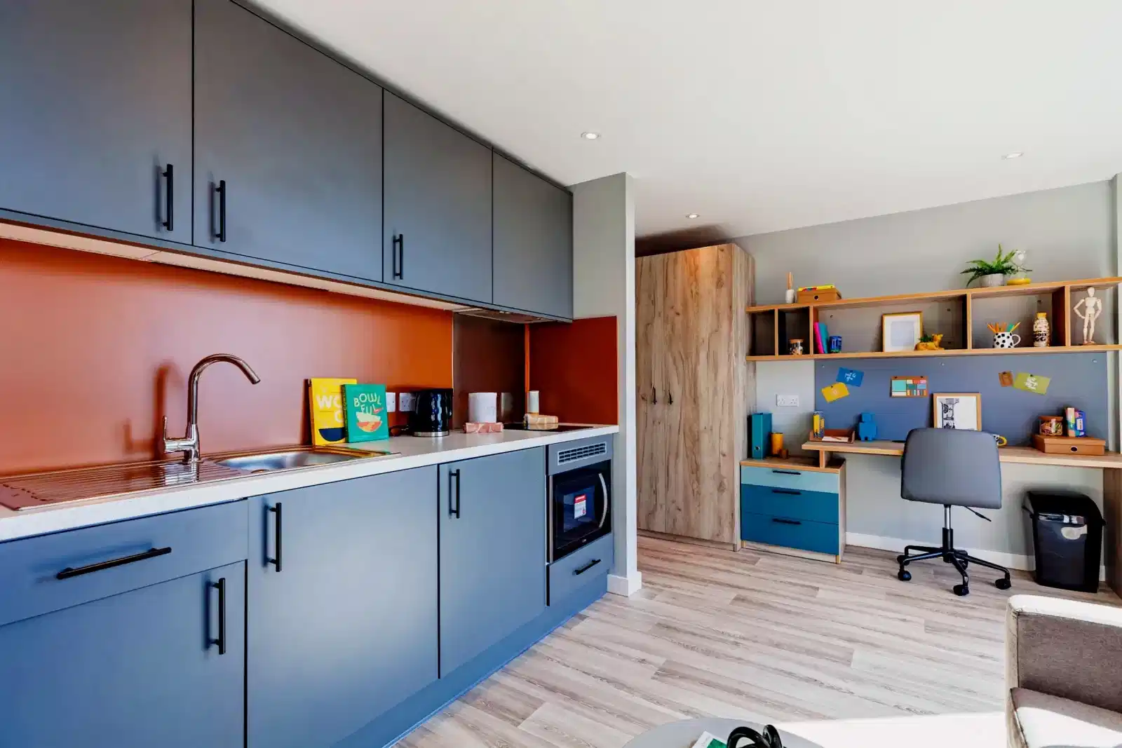 Premium Studio - Kitchen