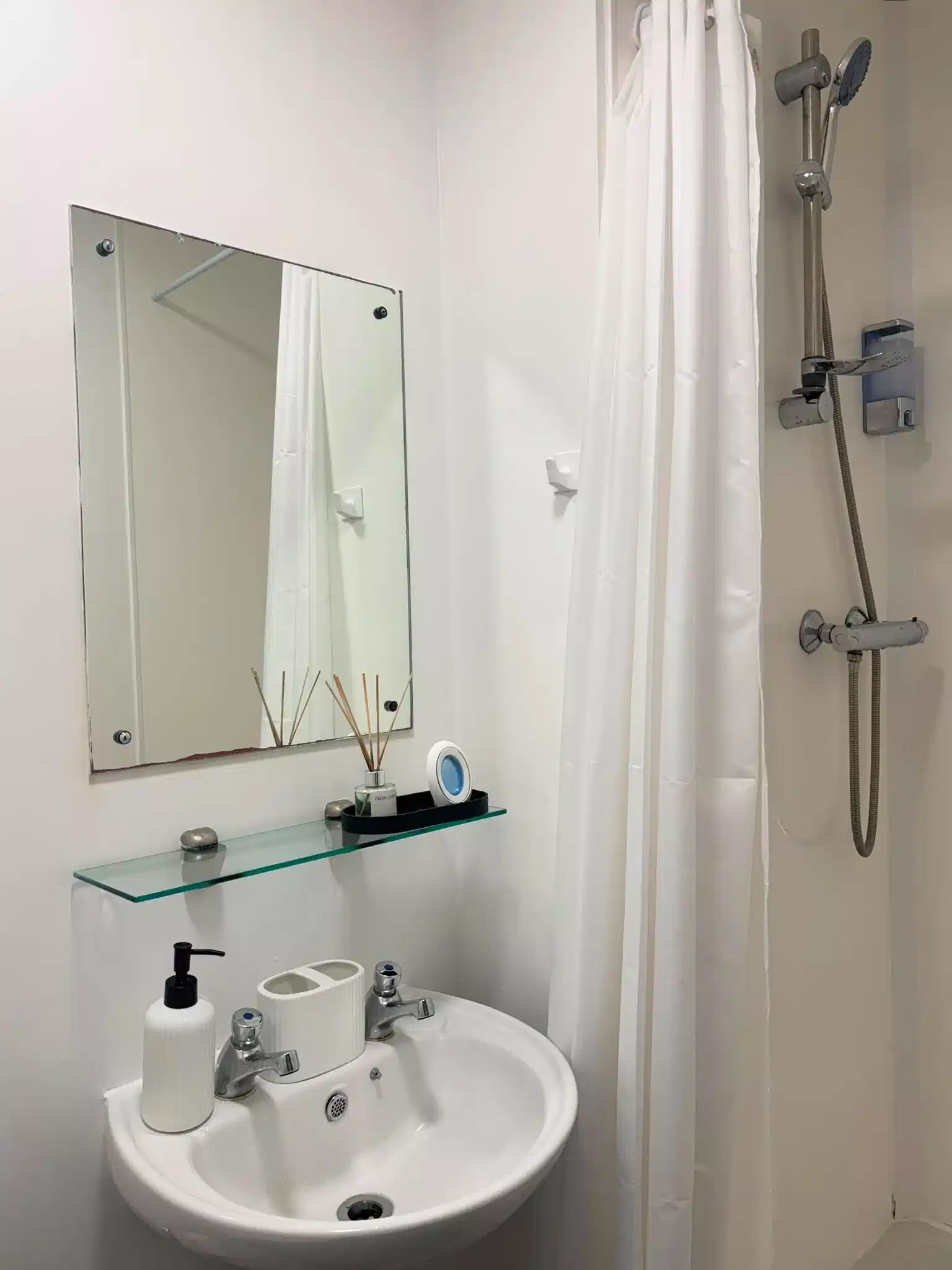 5 Bed Cluster Ensuite - Amenities