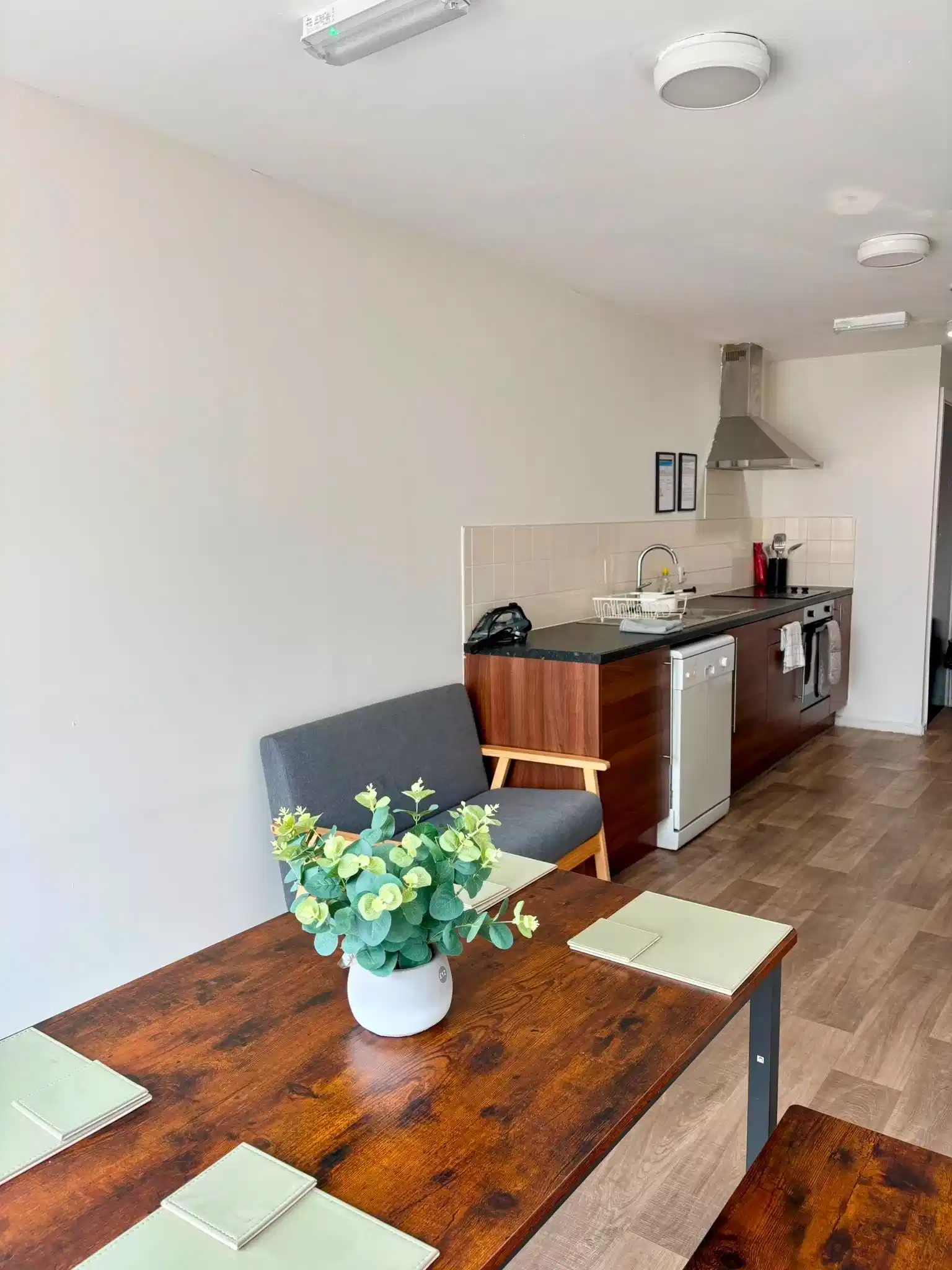 5 Bed Cluster Ensuite - Amenities