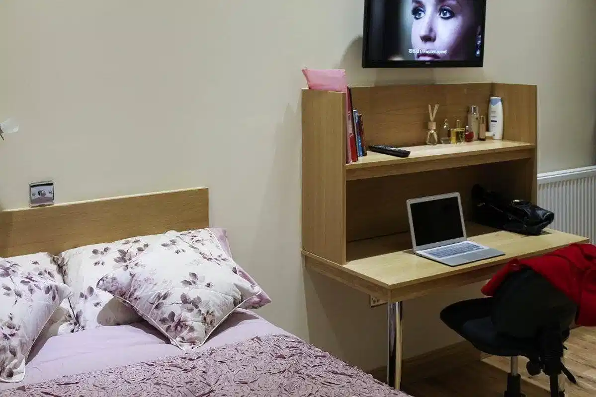Superior Studio - Bedroom