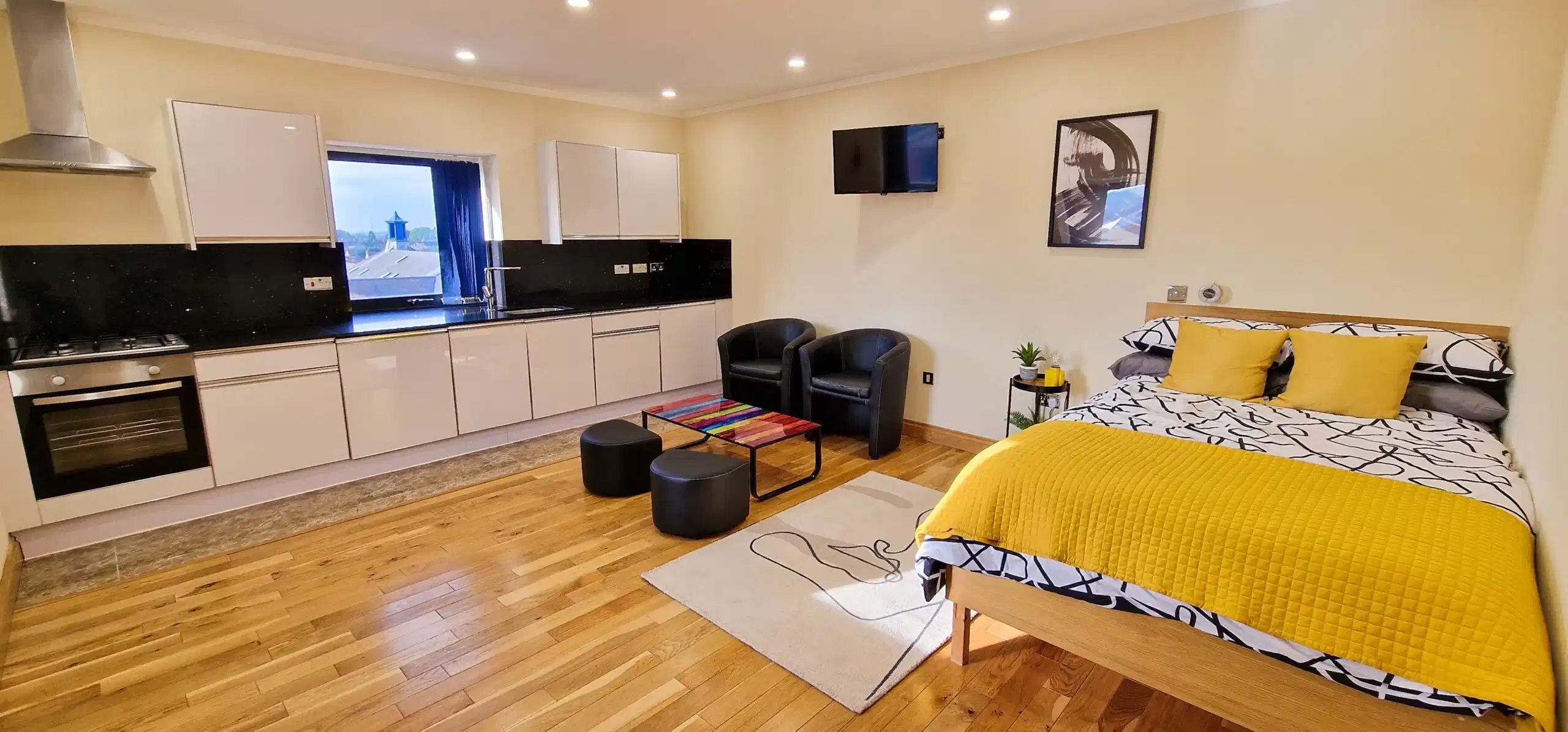Premier Deluxe Studio - Bedroom