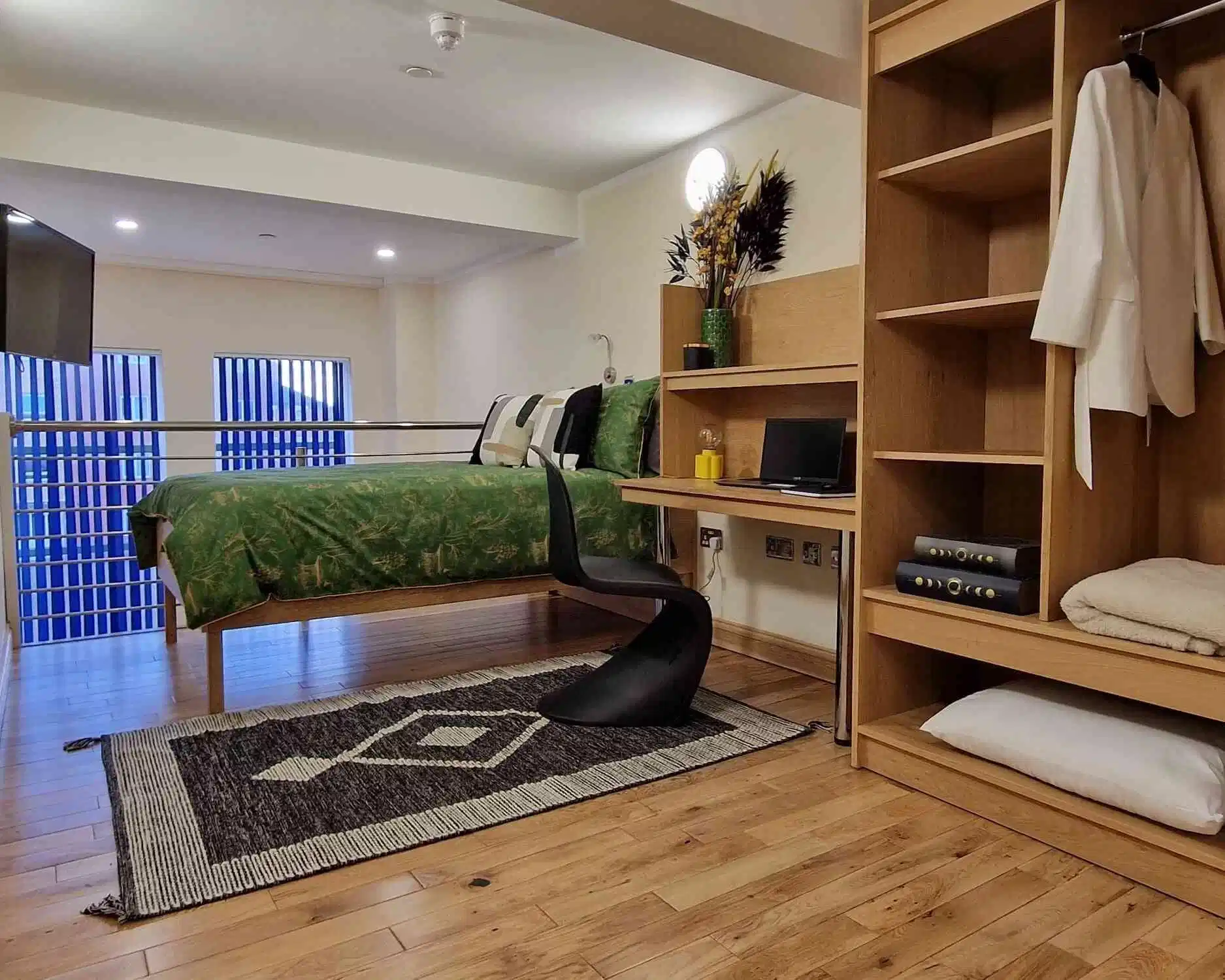 Duplex Studio - Bedroom