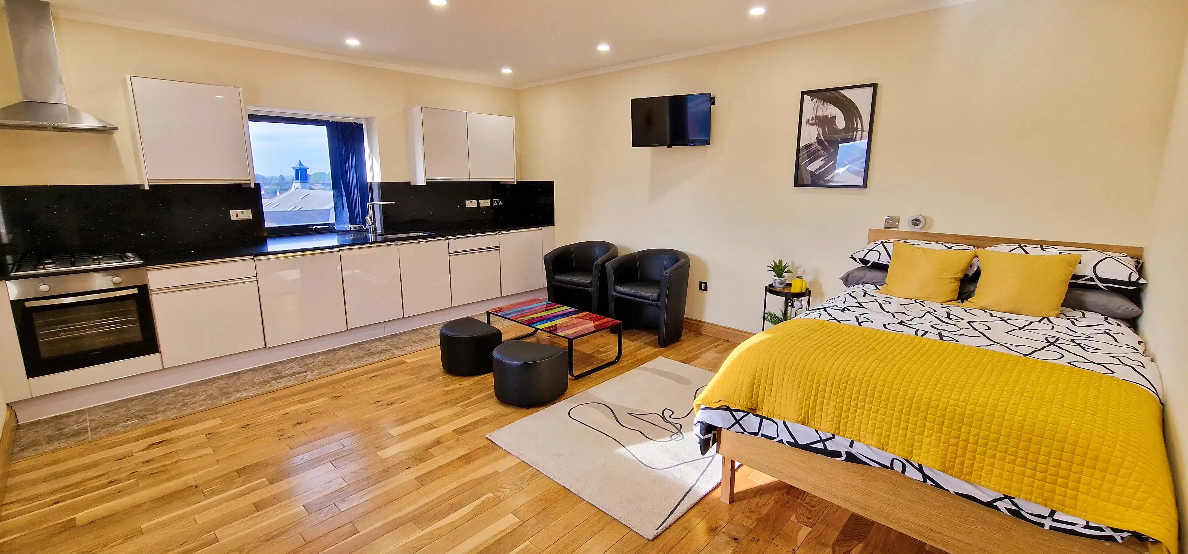 Premier Deluxe Studio - Bedroom