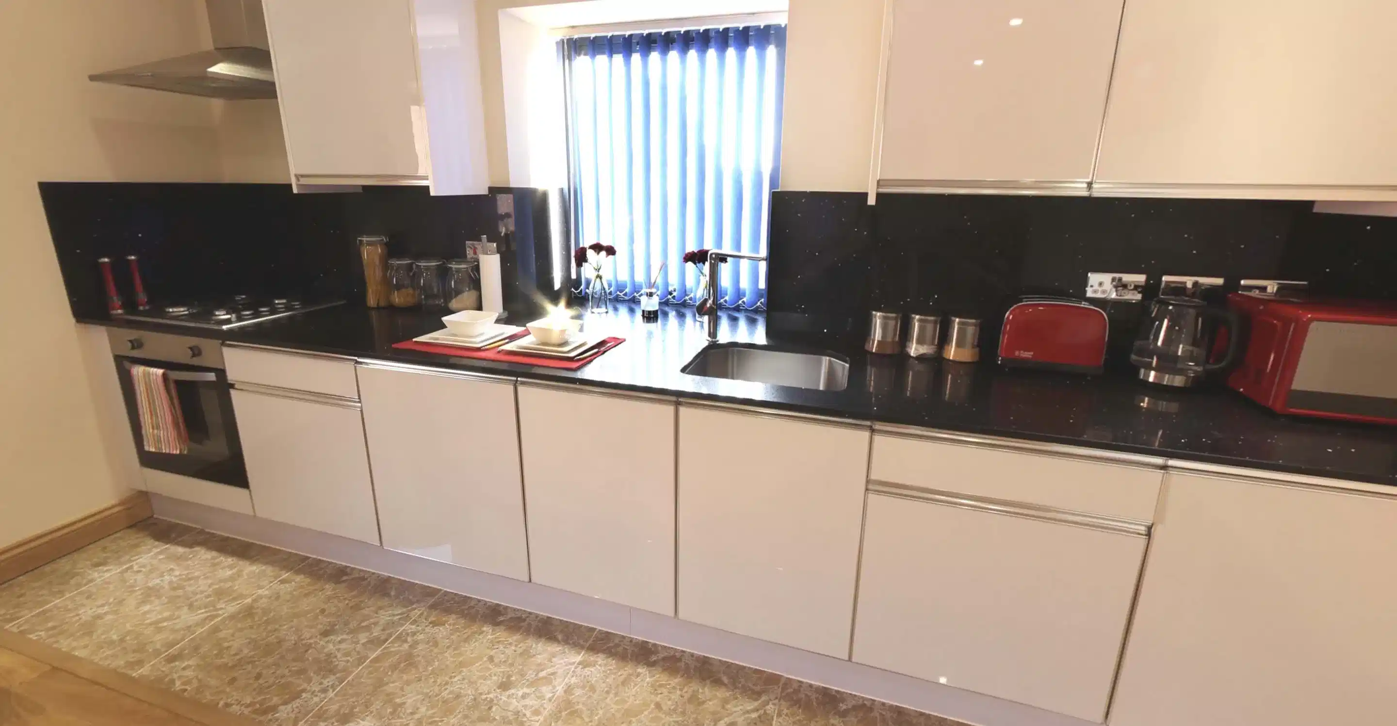 Premier Deluxe Studio - Kitchen