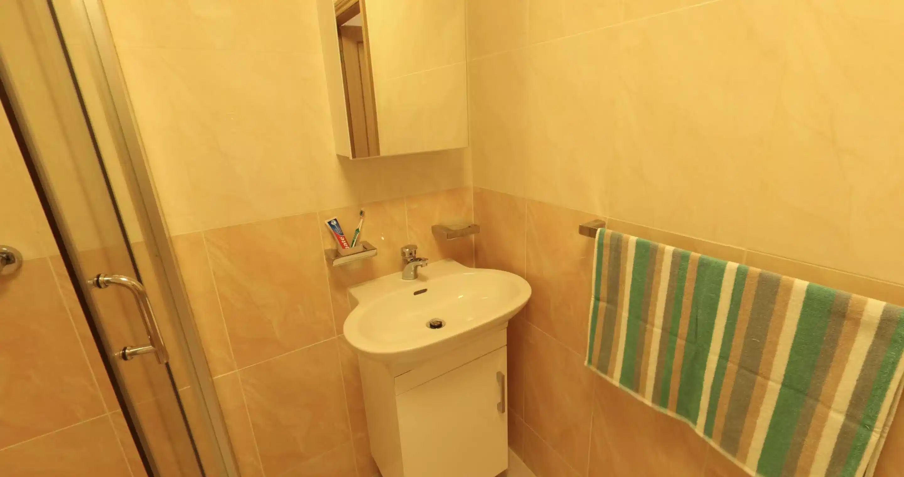 Premier Deluxe Studio - Bathroom