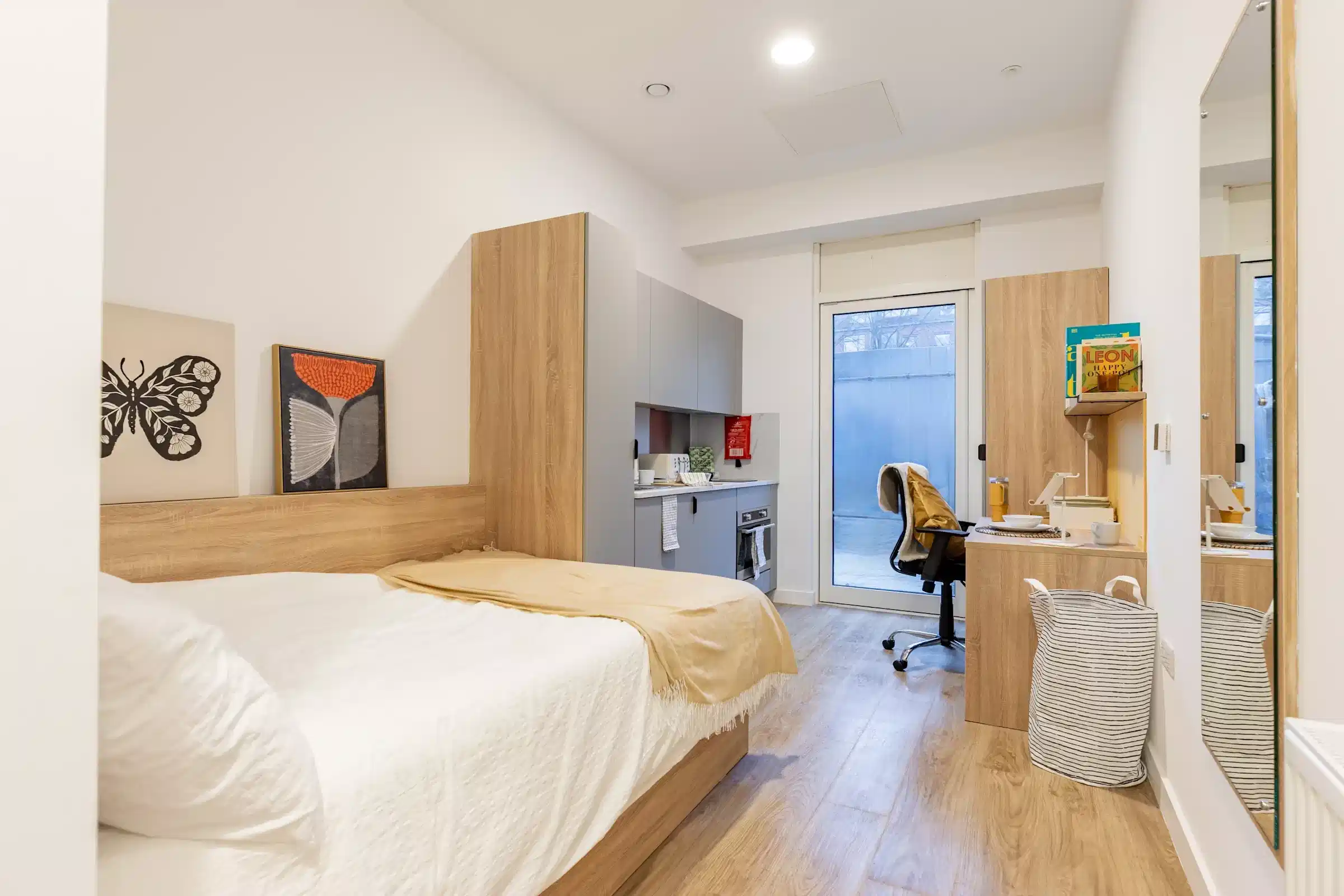 Classic Studio Plus - Bedroom