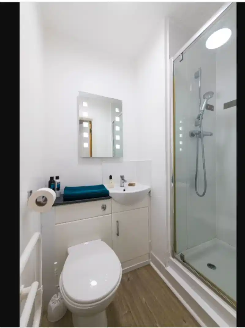 Ensuite Room - Bathroom