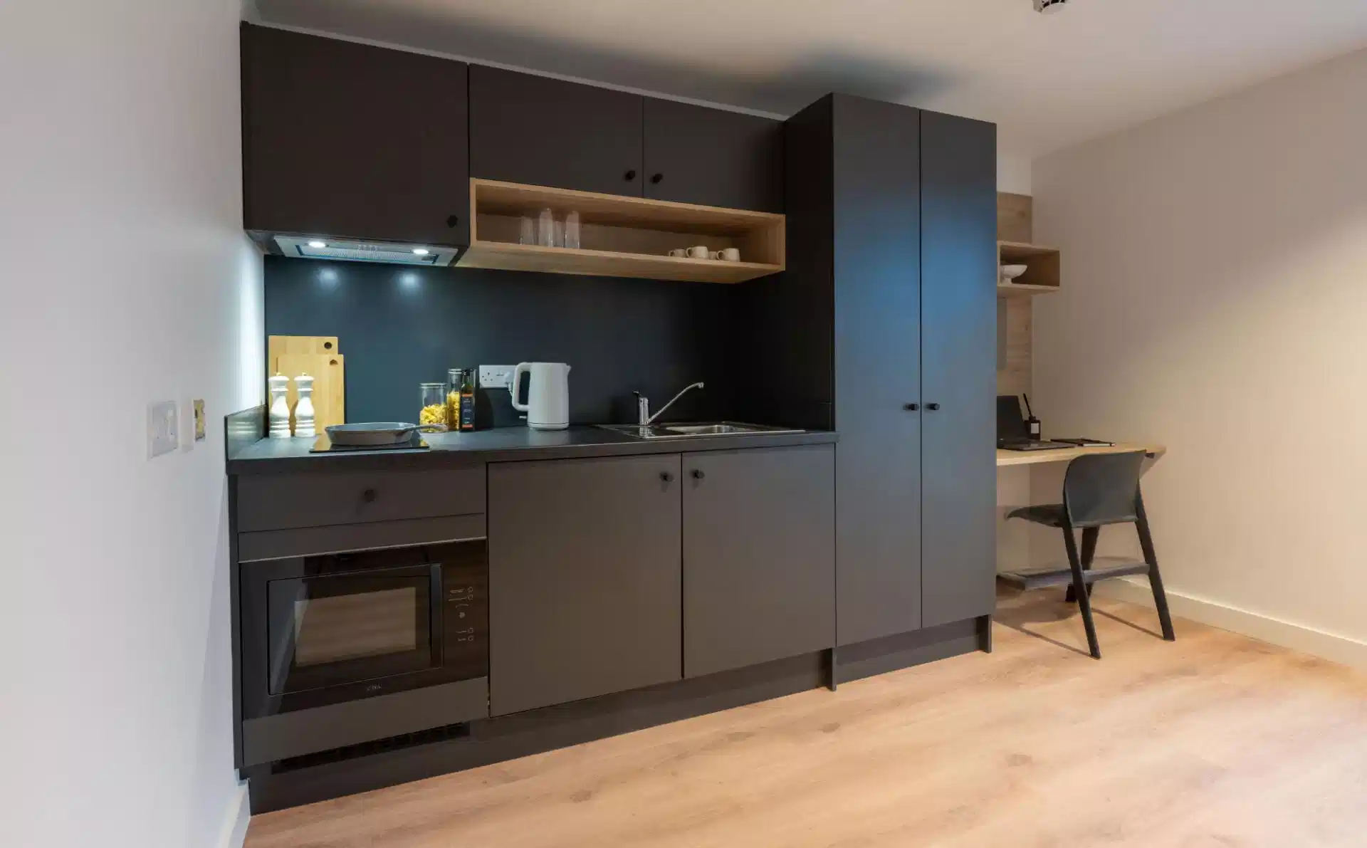 Classic Studio - Kitchen