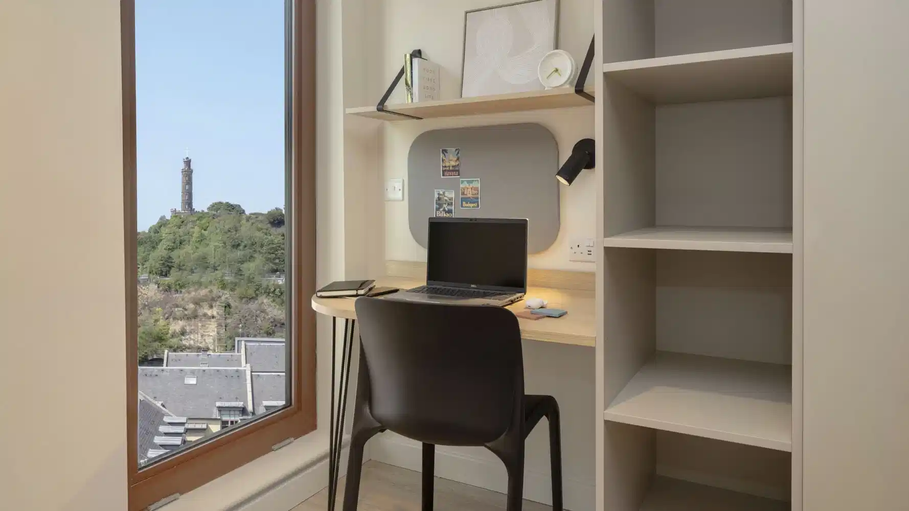 Deluxe Studio - Bedroom