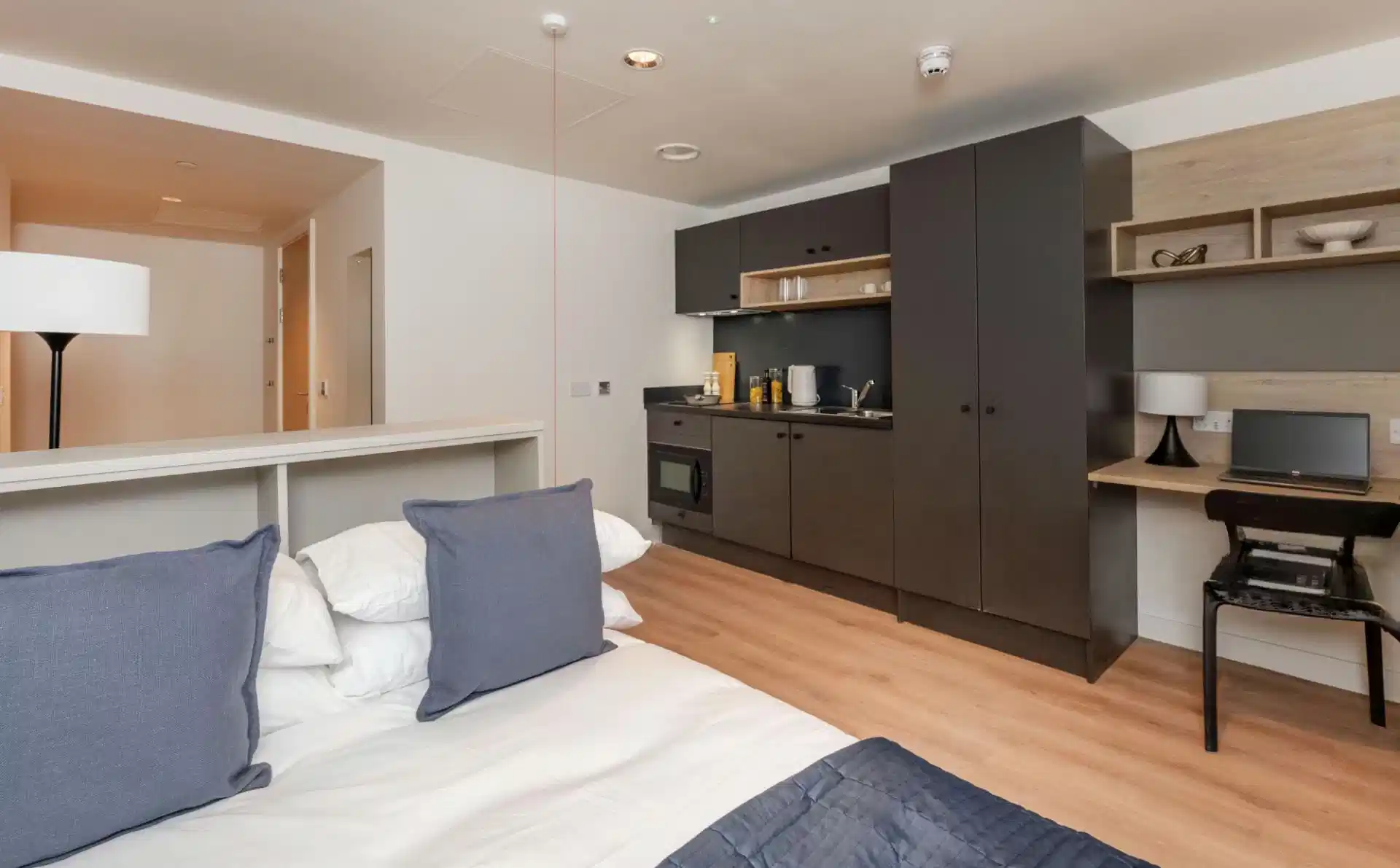 Classic Studio - Bedroom