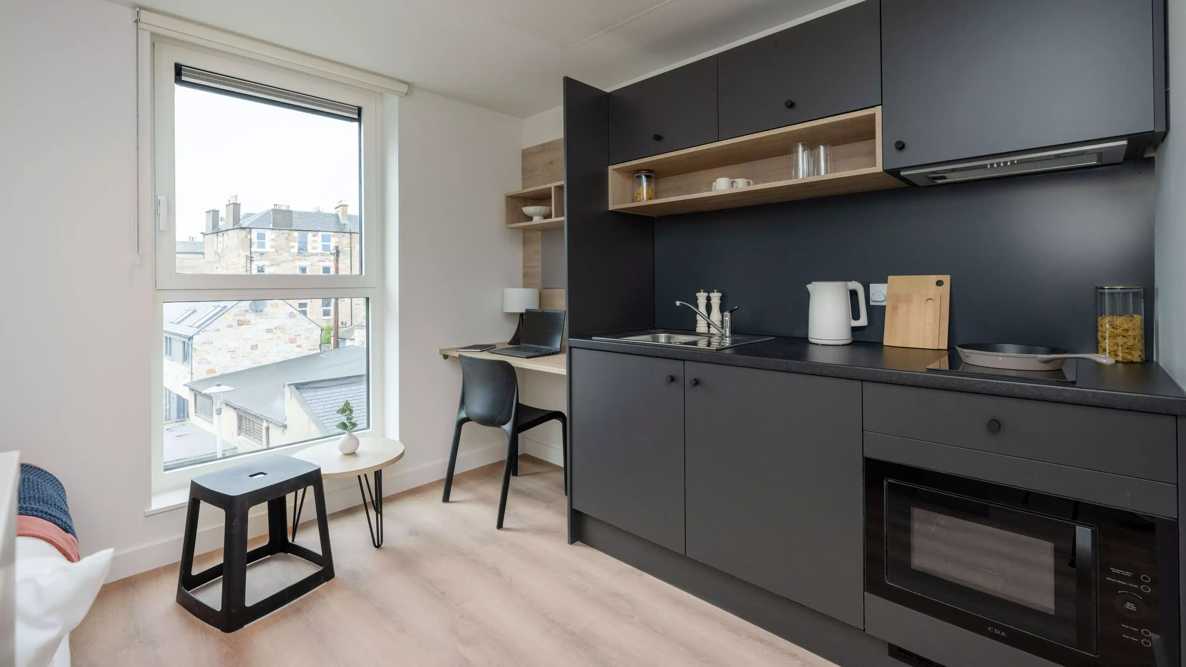 Classic Studio - Kitchen