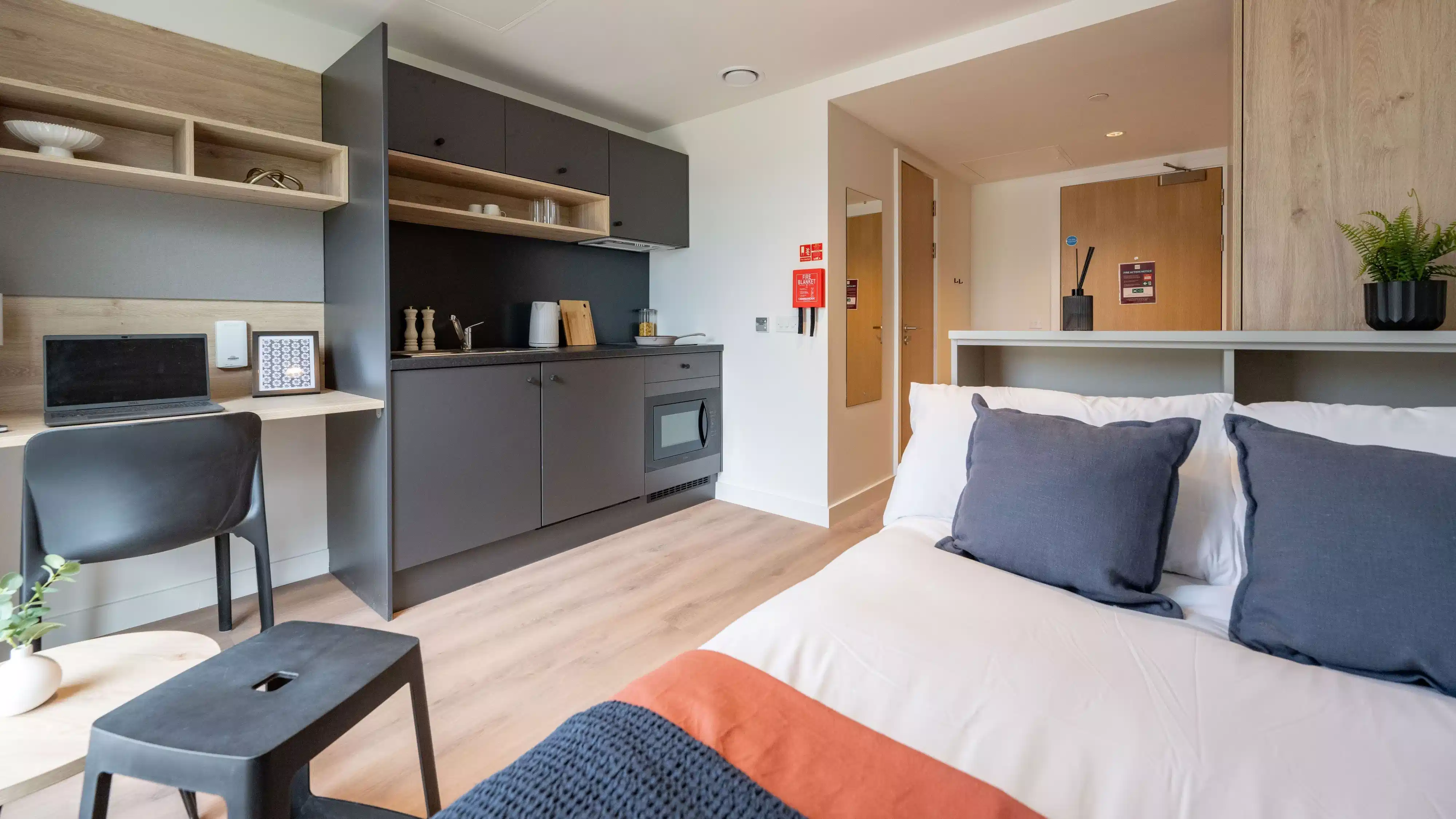 Classic Studio - Bedroom
