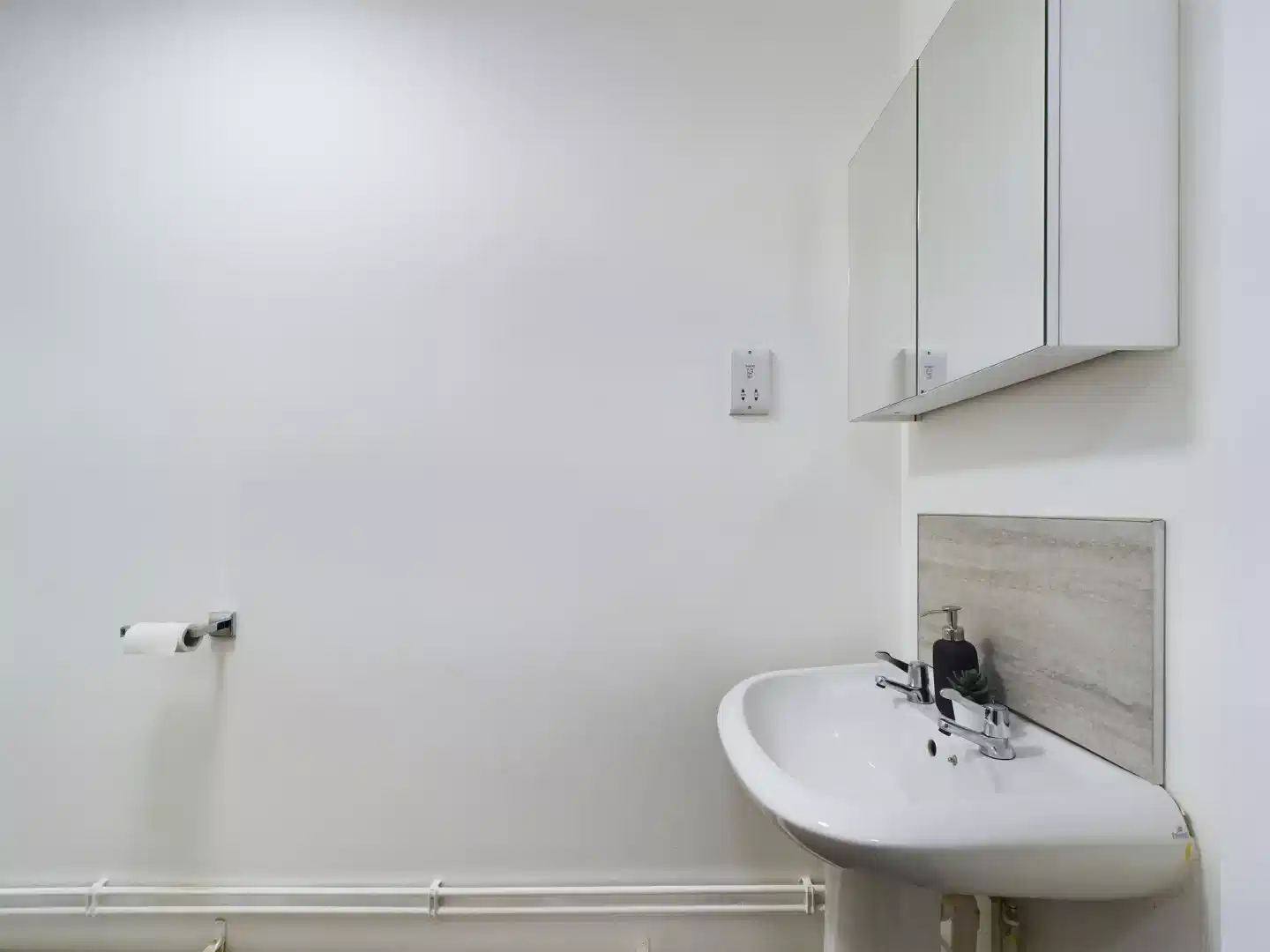 3 Bedroom House - Bathroom