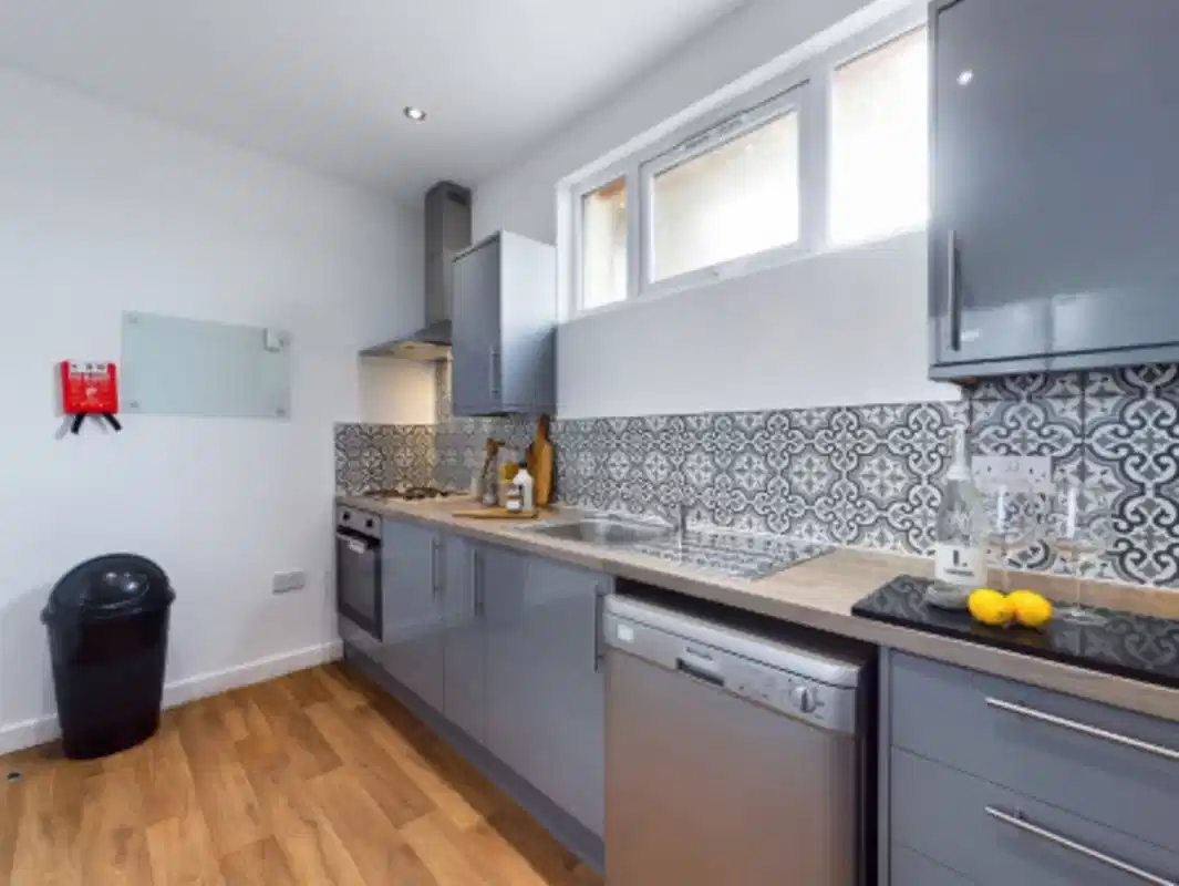 9 Bedroom House - Kitchen