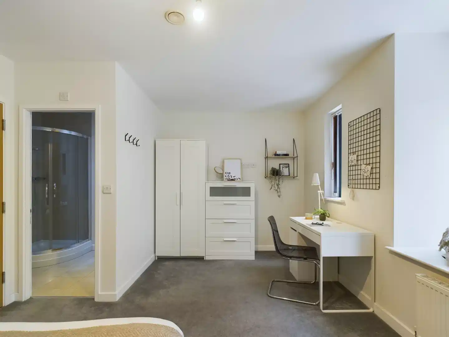 9 Bedroom House - Amenities