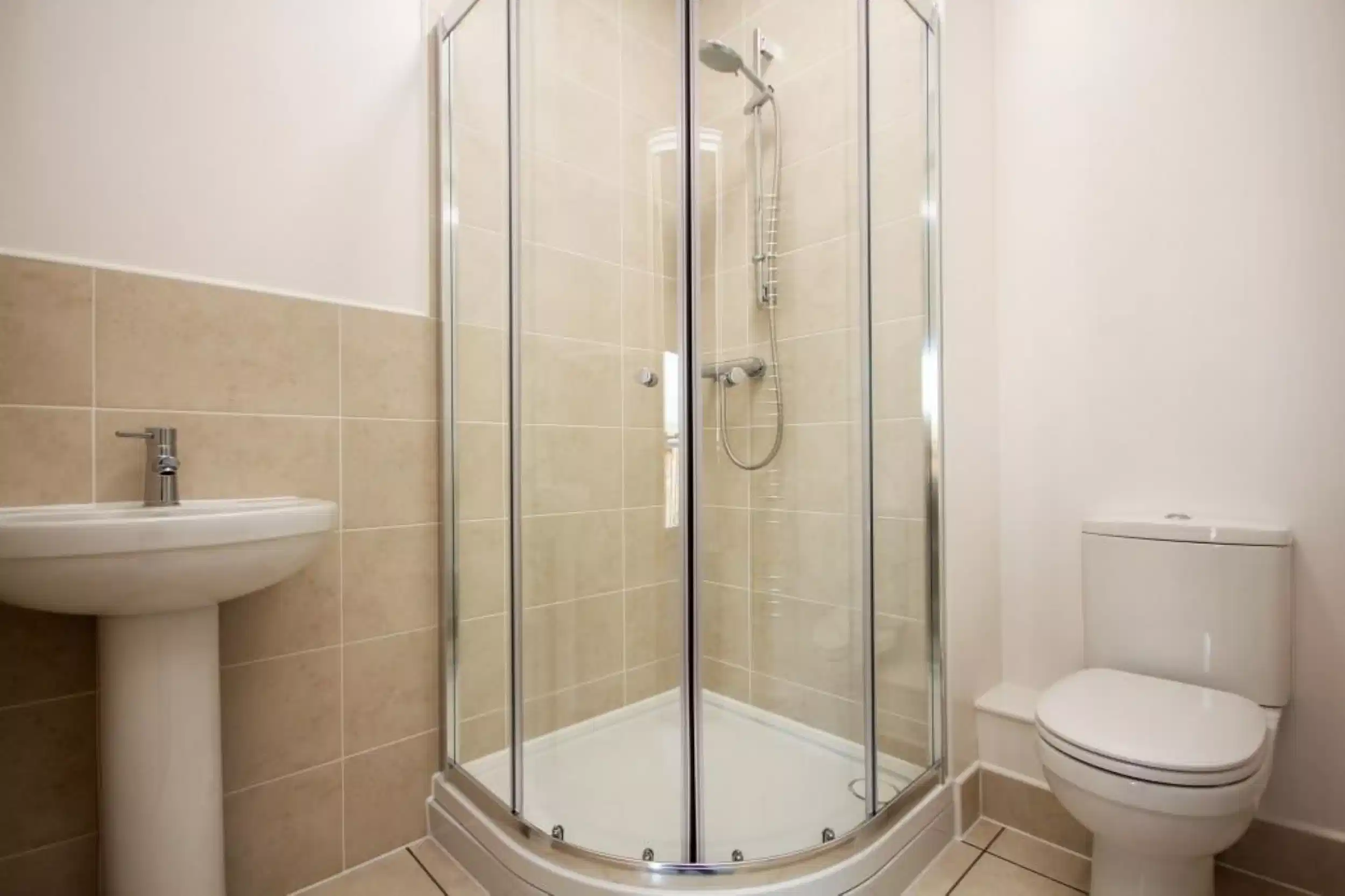 4 Bedroom House - Bathroom