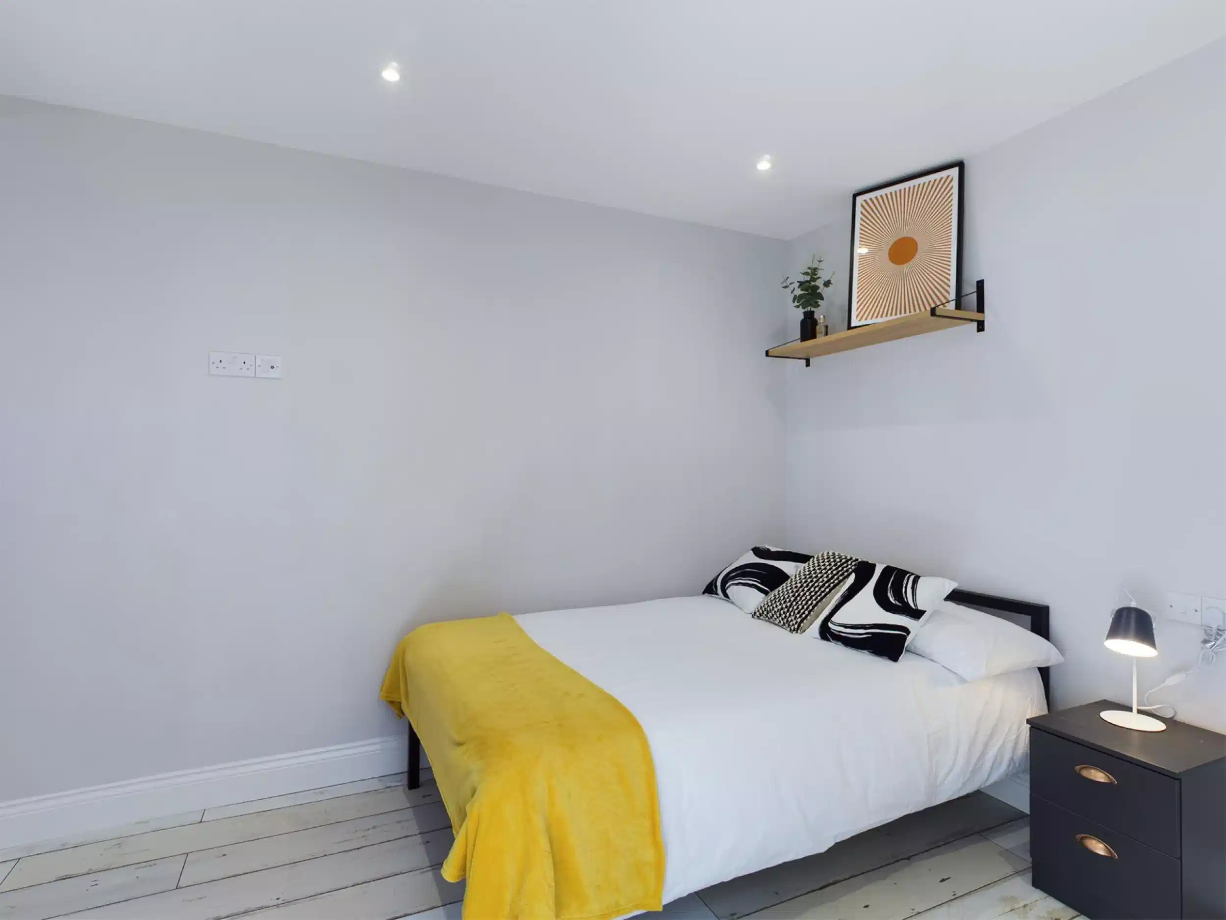4 Bedroom House - Bedroom