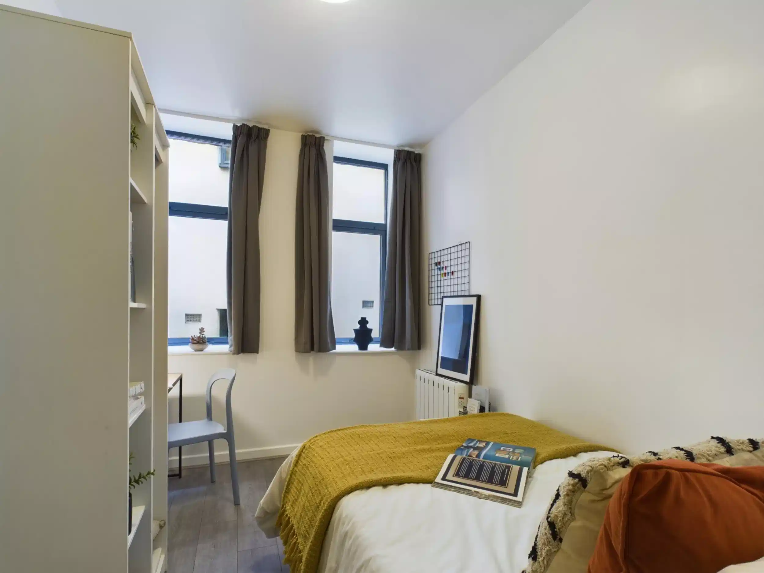 4 Bedroom House - Bedroom
