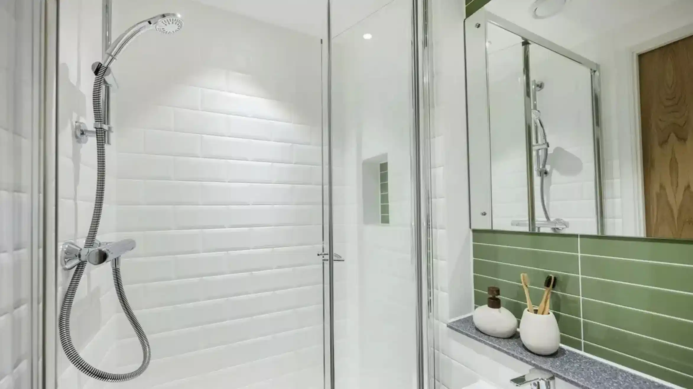 Premium Plus Ensuite - Bathroom