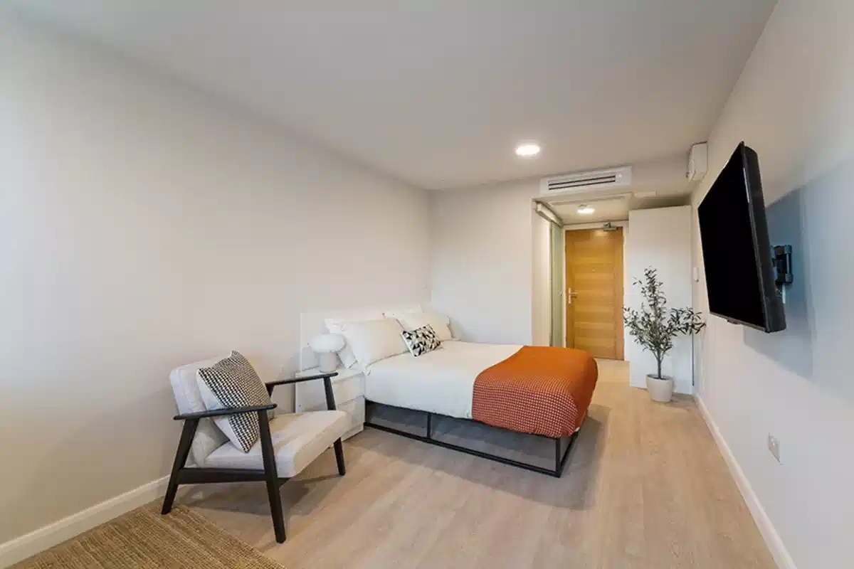 Premium - Bedroom