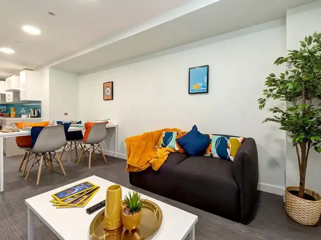7 Bed Medium En-suite - Amenities