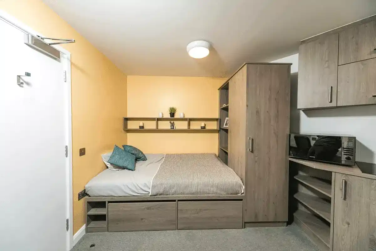 Standard Studio - Amenities