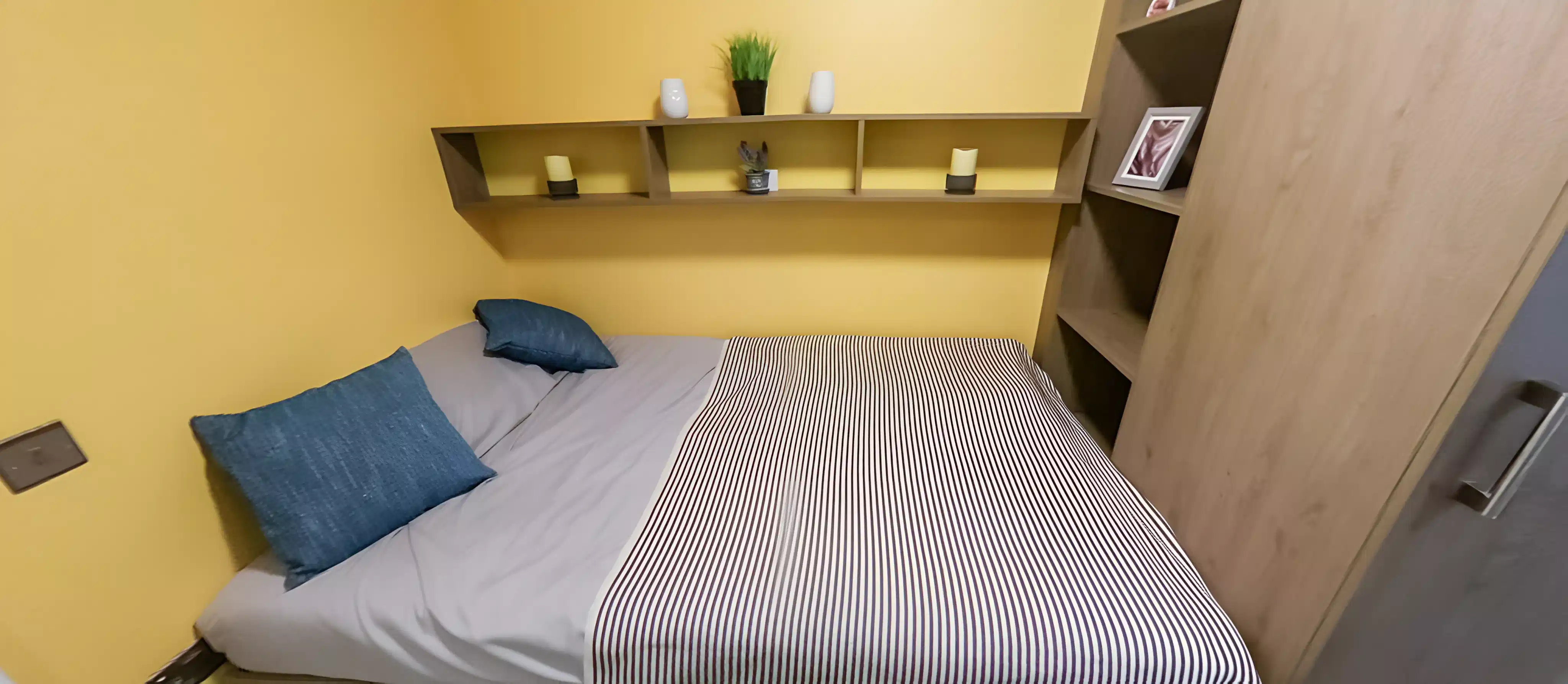 Standard Studio - Bedroom