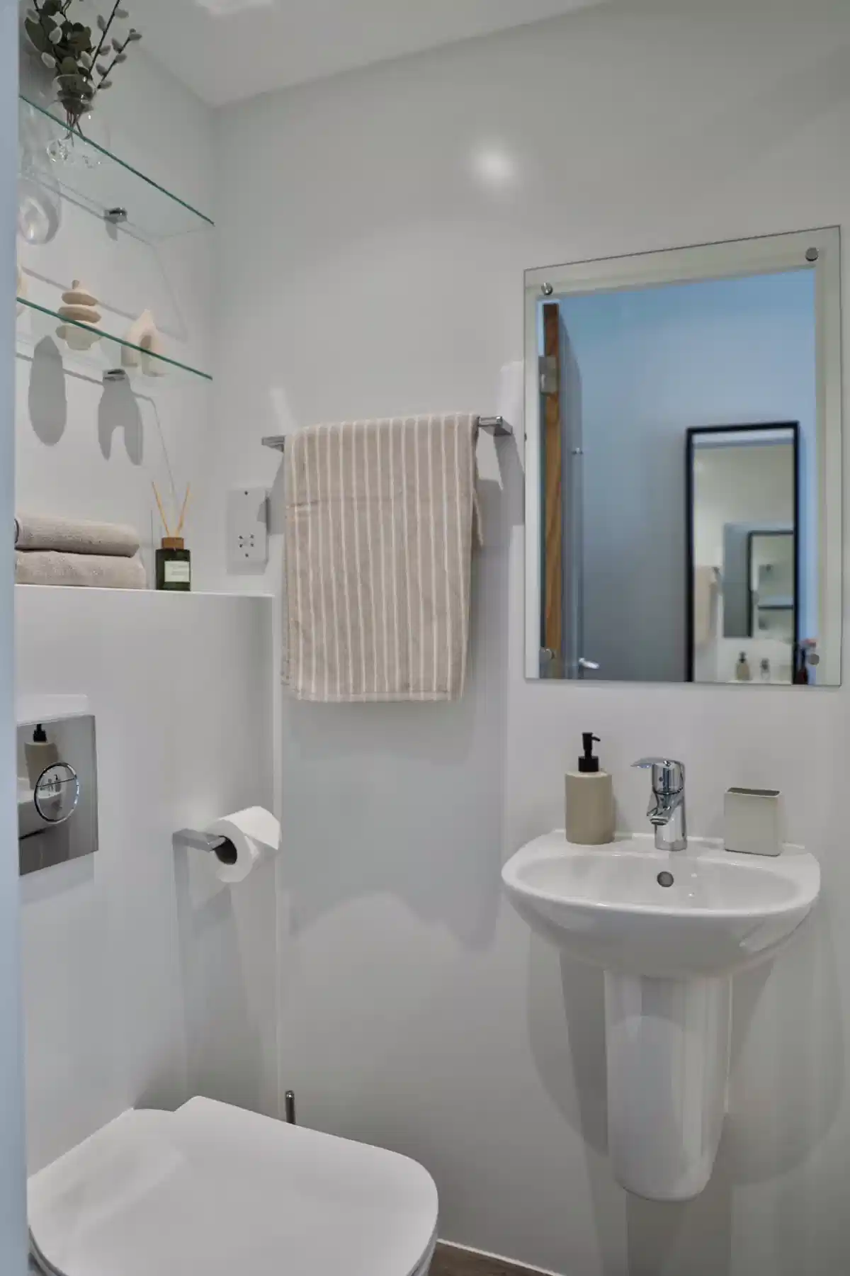Classic Duplex - Bathroom