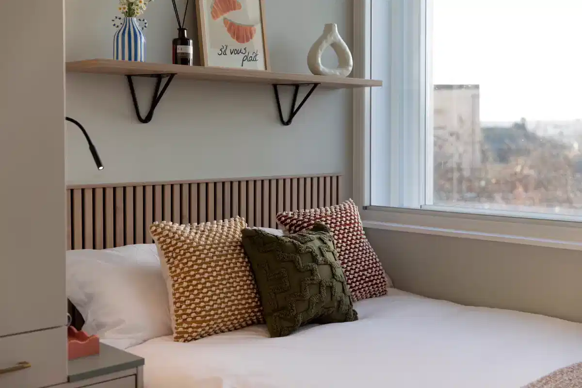 Premium Studio - Bedroom