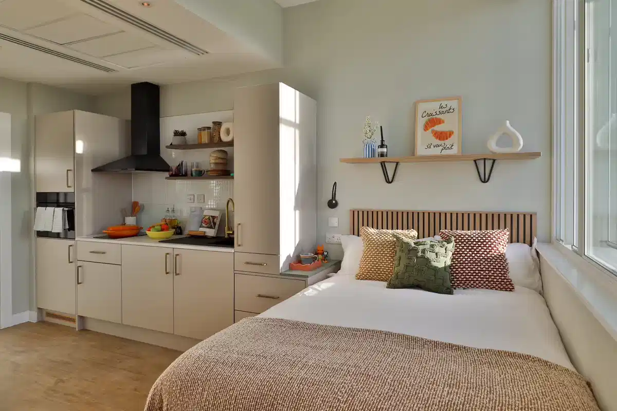 Premium XS Studio - Cathedral View - Bedroom