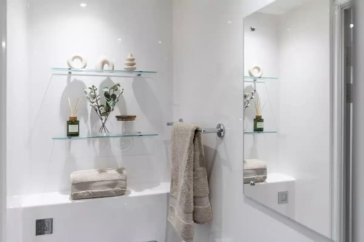 Premium 2 Bed Apartment - Bathroom