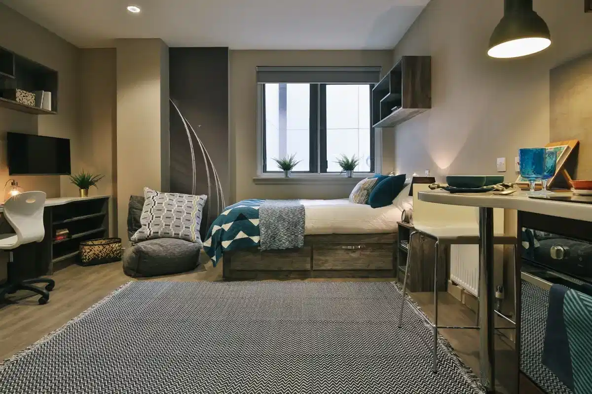 Classic Bigger Studio - Bedroom