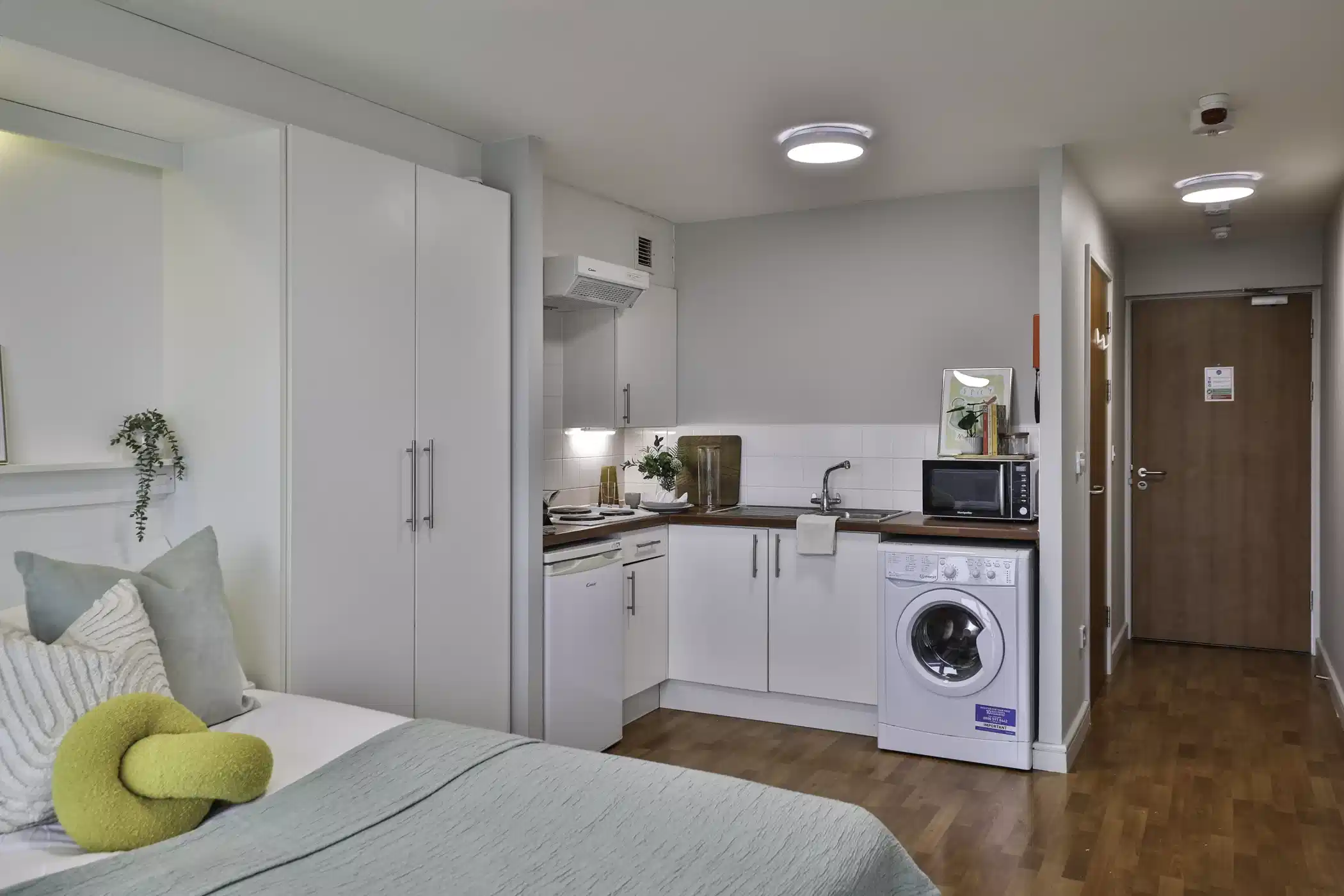 Classic Studio - Kitchen