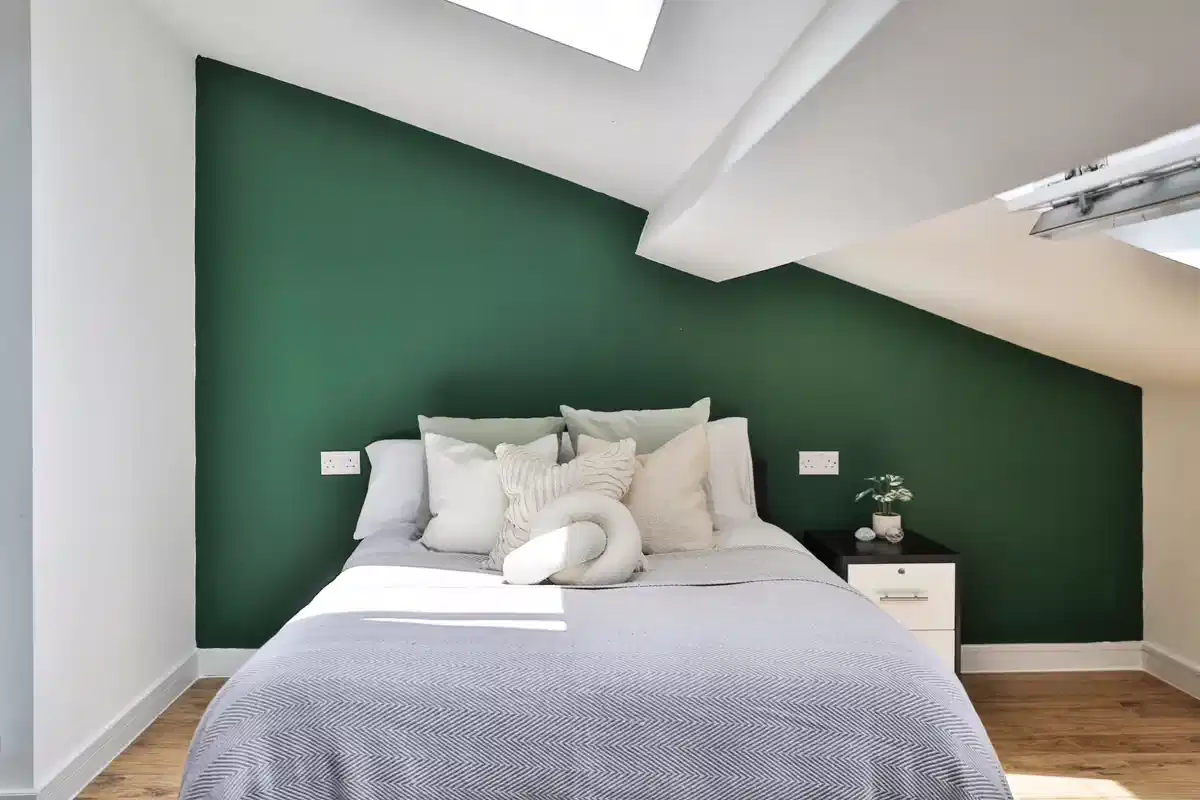 Classic 1 Bed Apartment - Bedroom