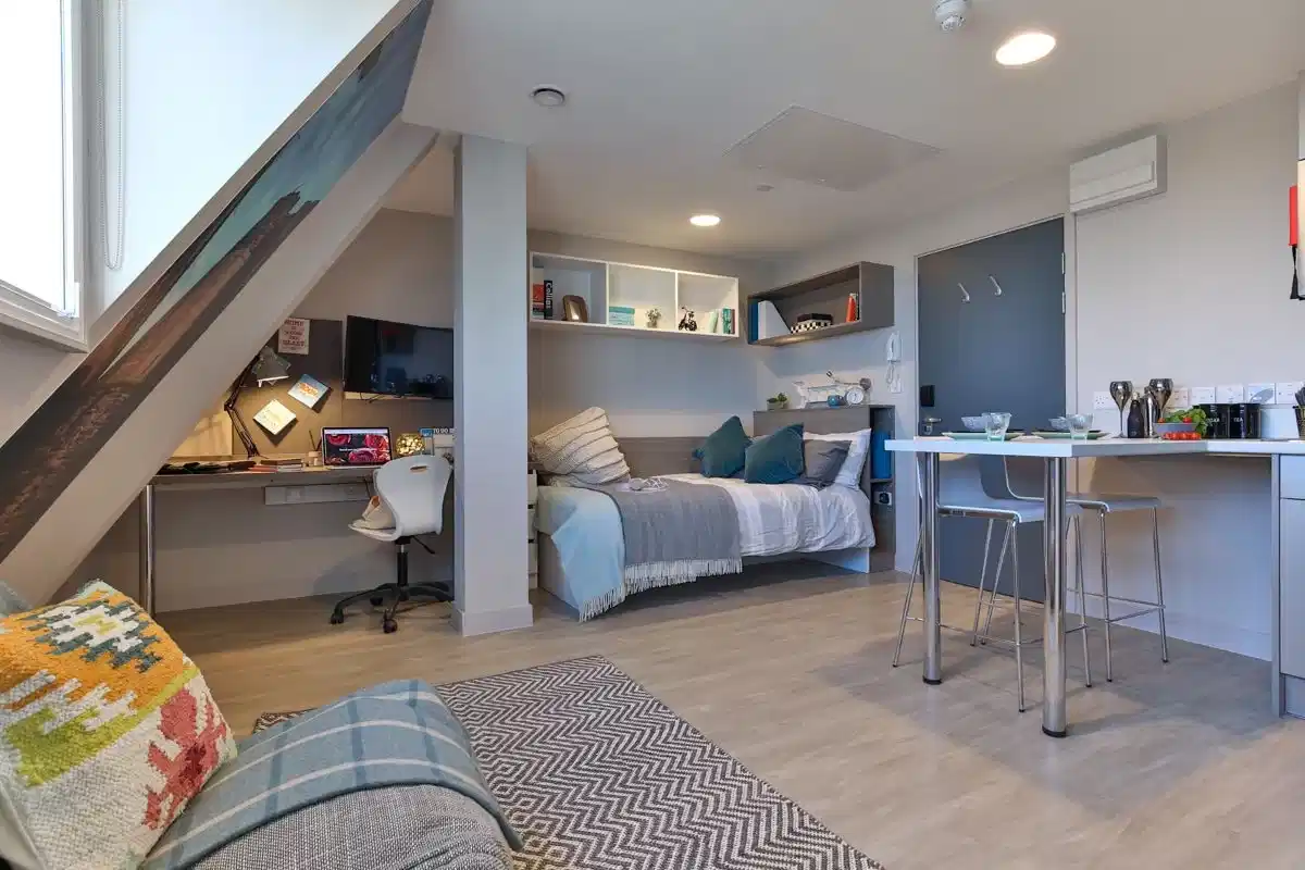 Classic Studio - Bedroom