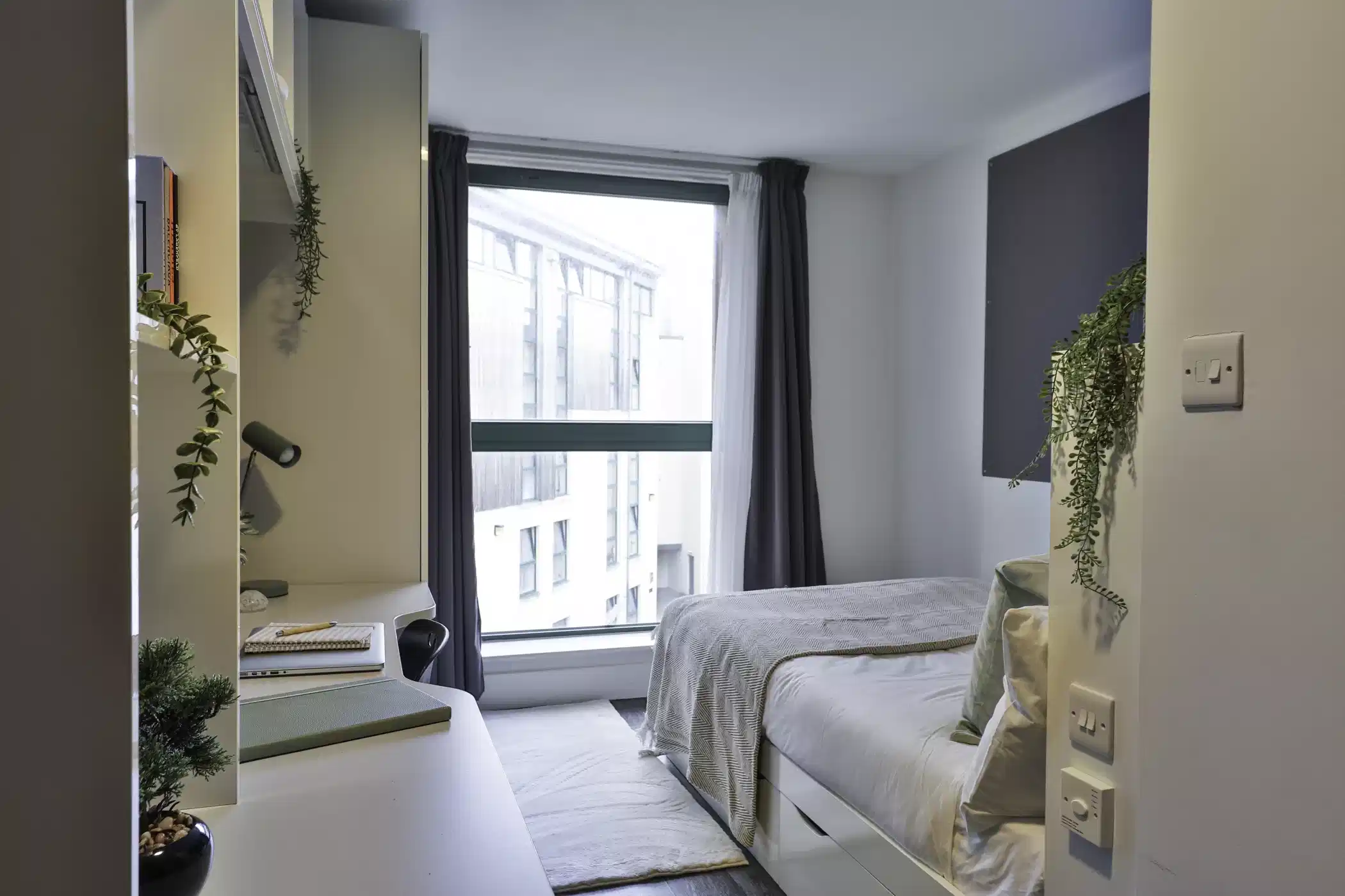 Classic Shared Apartment - Bedroom