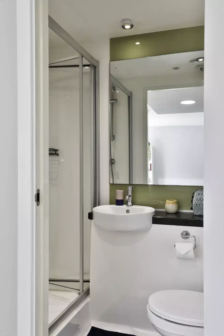 Classic Studio - Bathroom