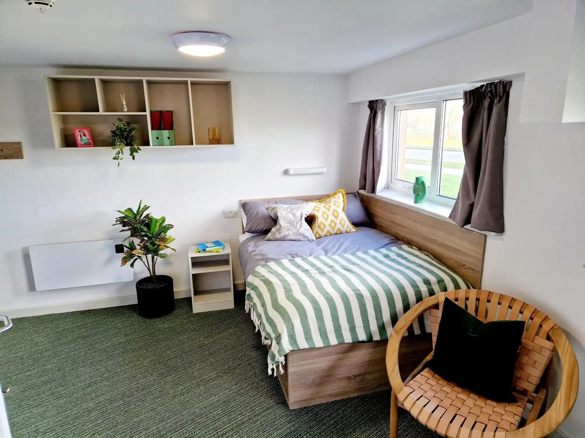 Studio - Bedroom
