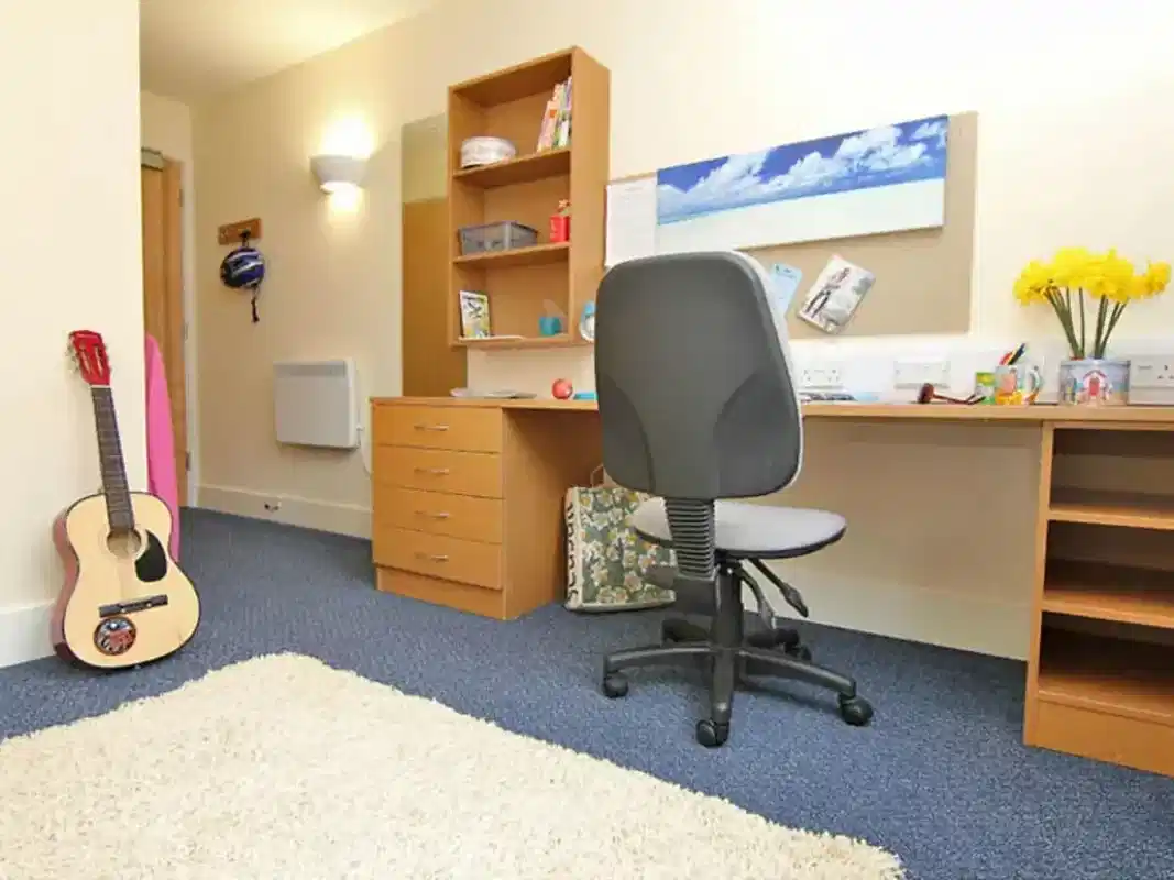 7-Bed Cluster Large Ensuite - Amenities