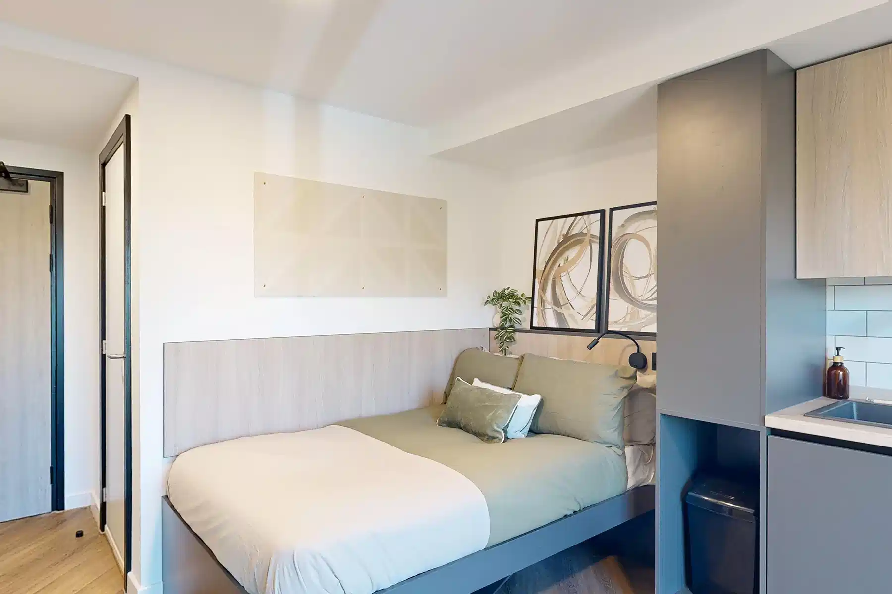 Premium Studio - Bedroom